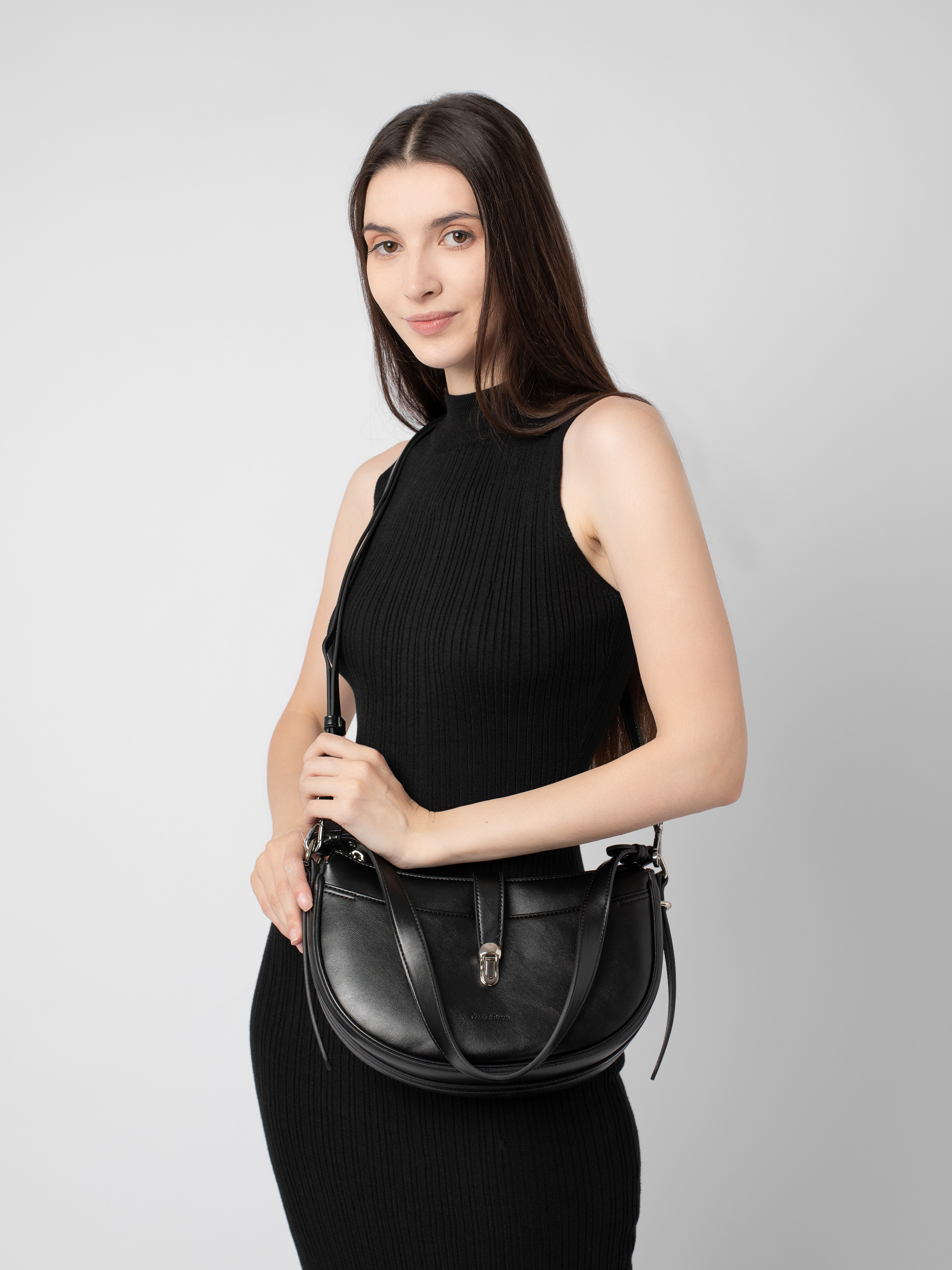 Женские сумки. Фотостудия предметной и модельной съёмки для маркетплейсов