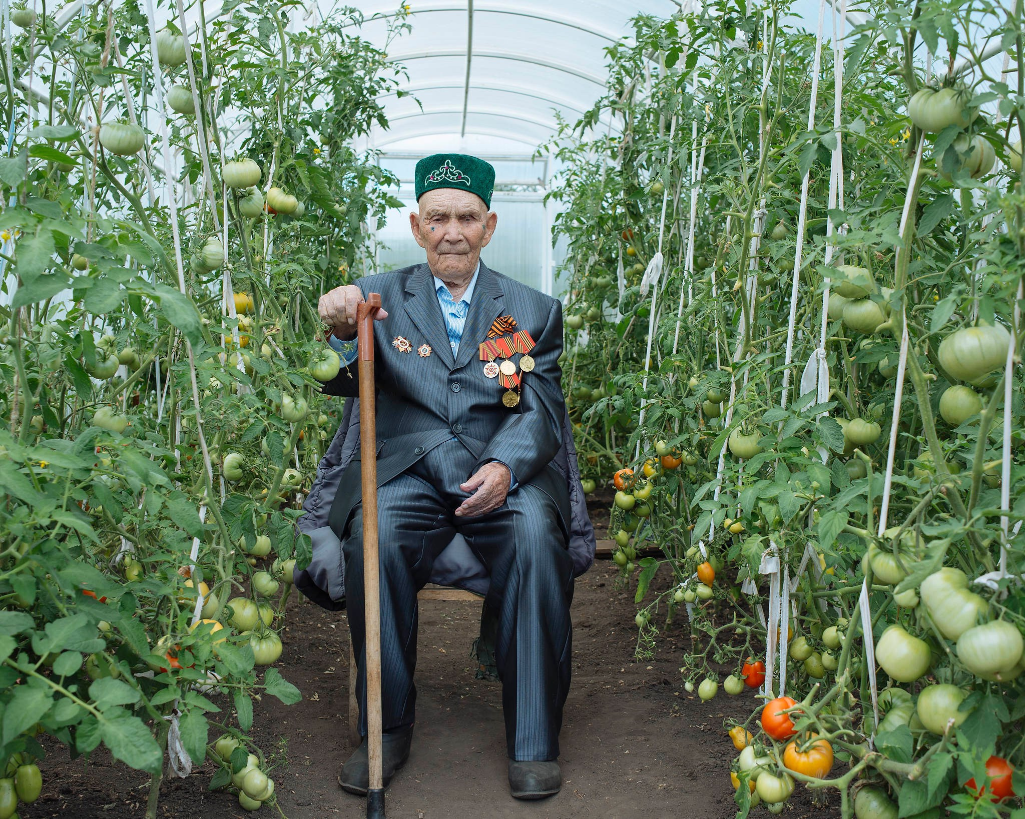 Сабирьян Асфандияров. Ему 100 лет, село Сахаево, республика Башкортостан. Съемка для книги и фильма «Переживем».