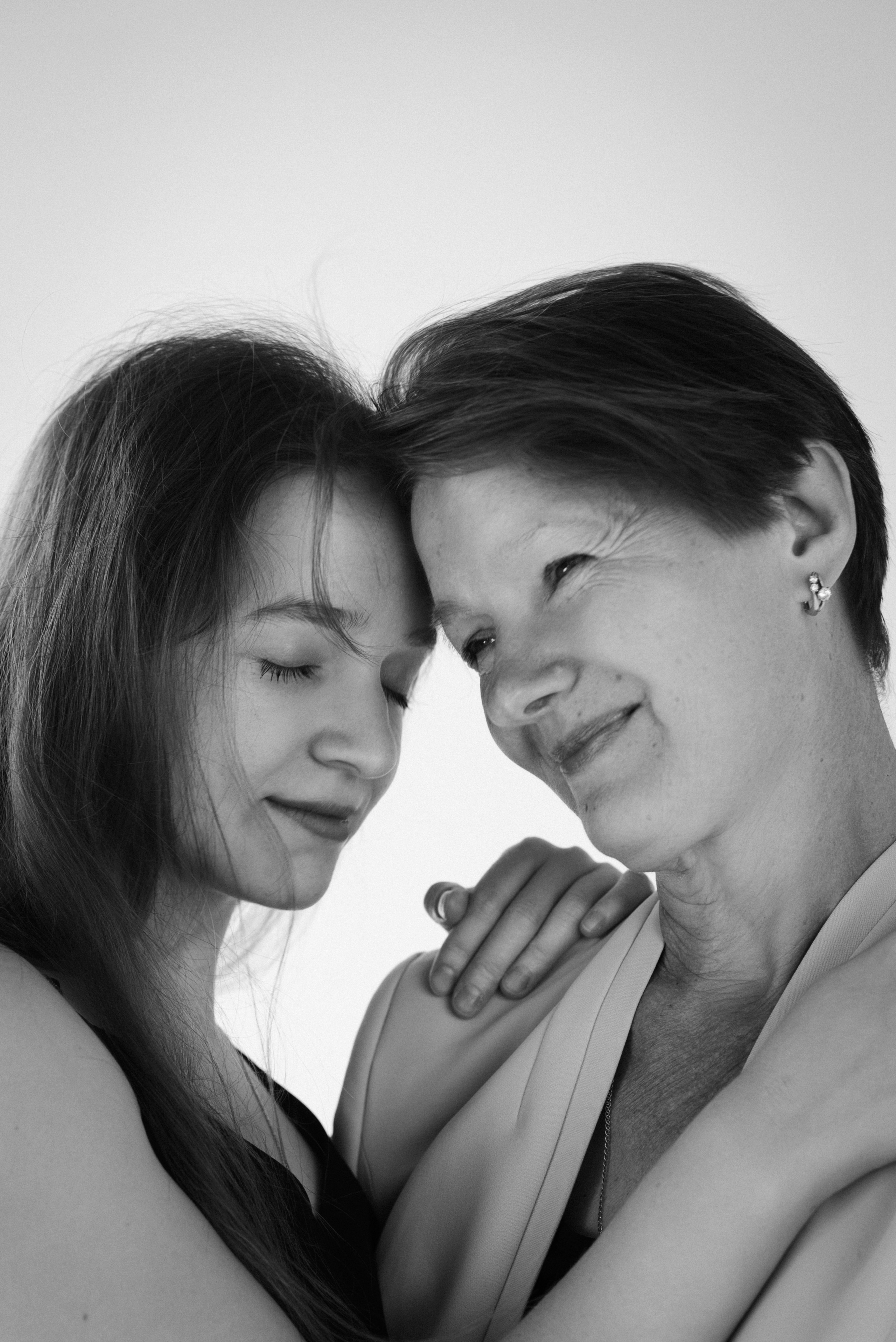 Семейная фотосессия минимализм. Фотограф в Воронеже. Портреты, контент, семейные сьемки