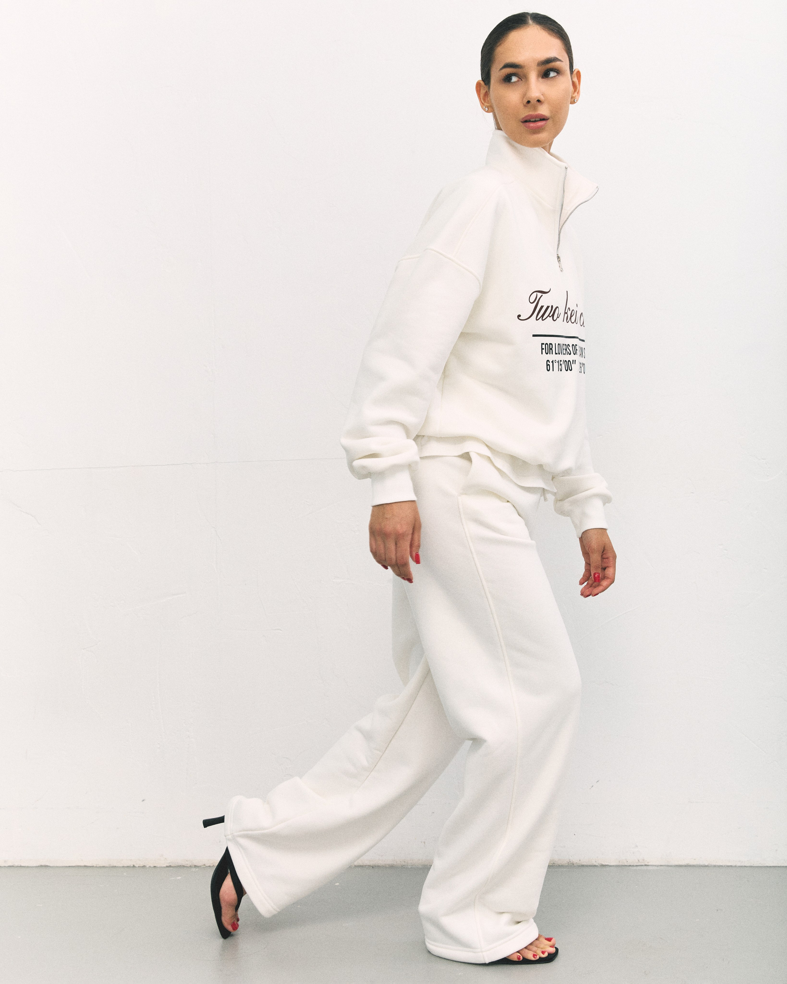 TWO KEY. Фотограф в Москве и Сургуте Алла Лесовая. Снимаю каталог для брендов и индивидуальные портреты для людей