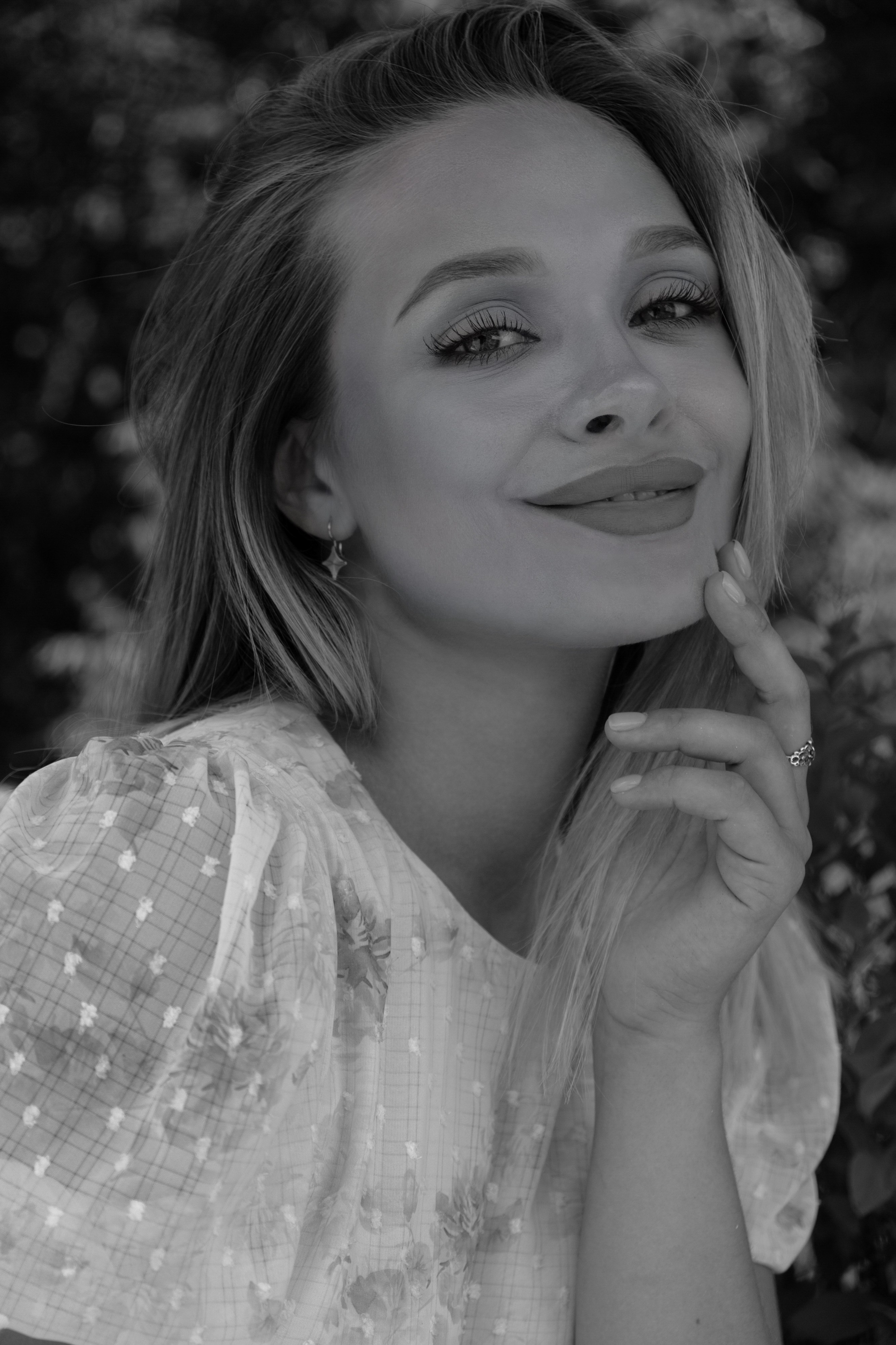 Пиджак и деревянная церковь. Мари — фотограф и видеограф из Москвы