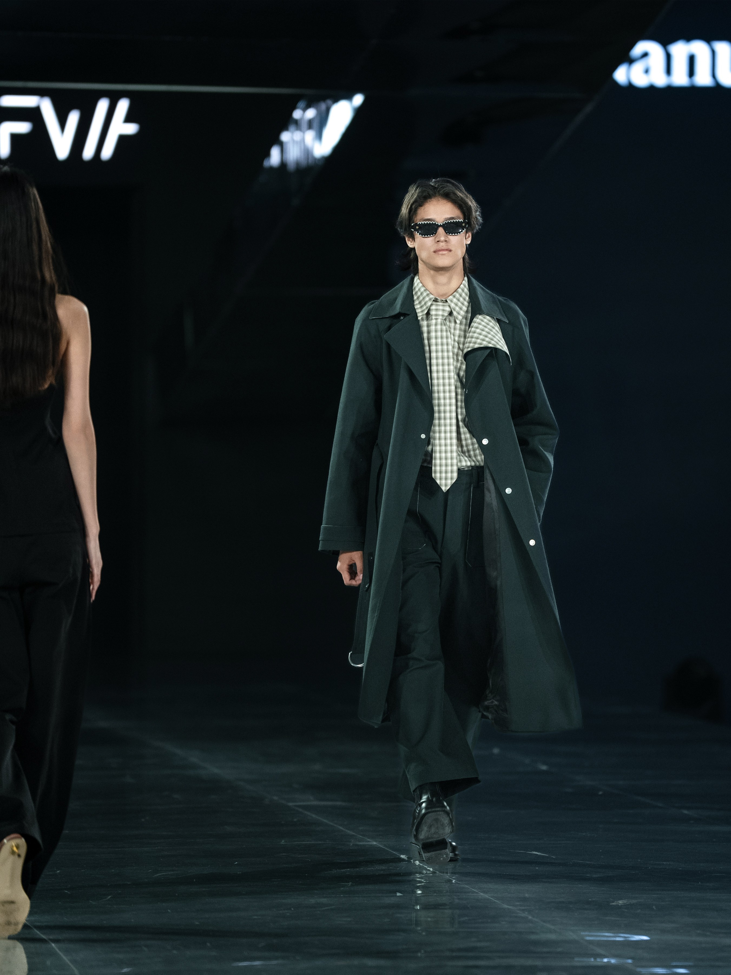 Visa Fashion Week Nanushka. Сайт Алматинского НЮ АРТ, будуар и фэшн фотографа Дениса Карпенко