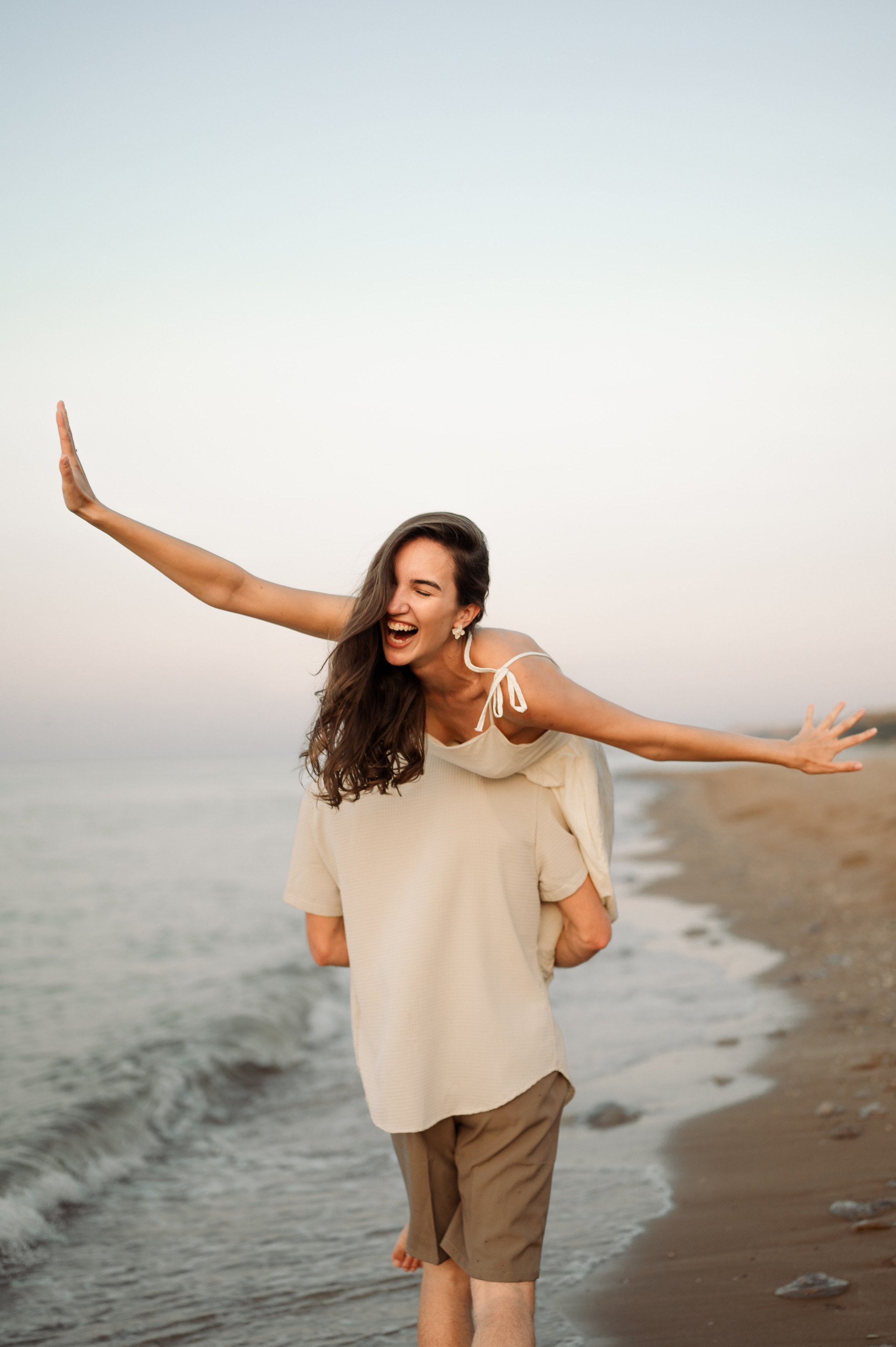 Предсвадебная съёмка на море🌊. Свадебный и семейный фотограф в Краснодаре Алина Мельник
