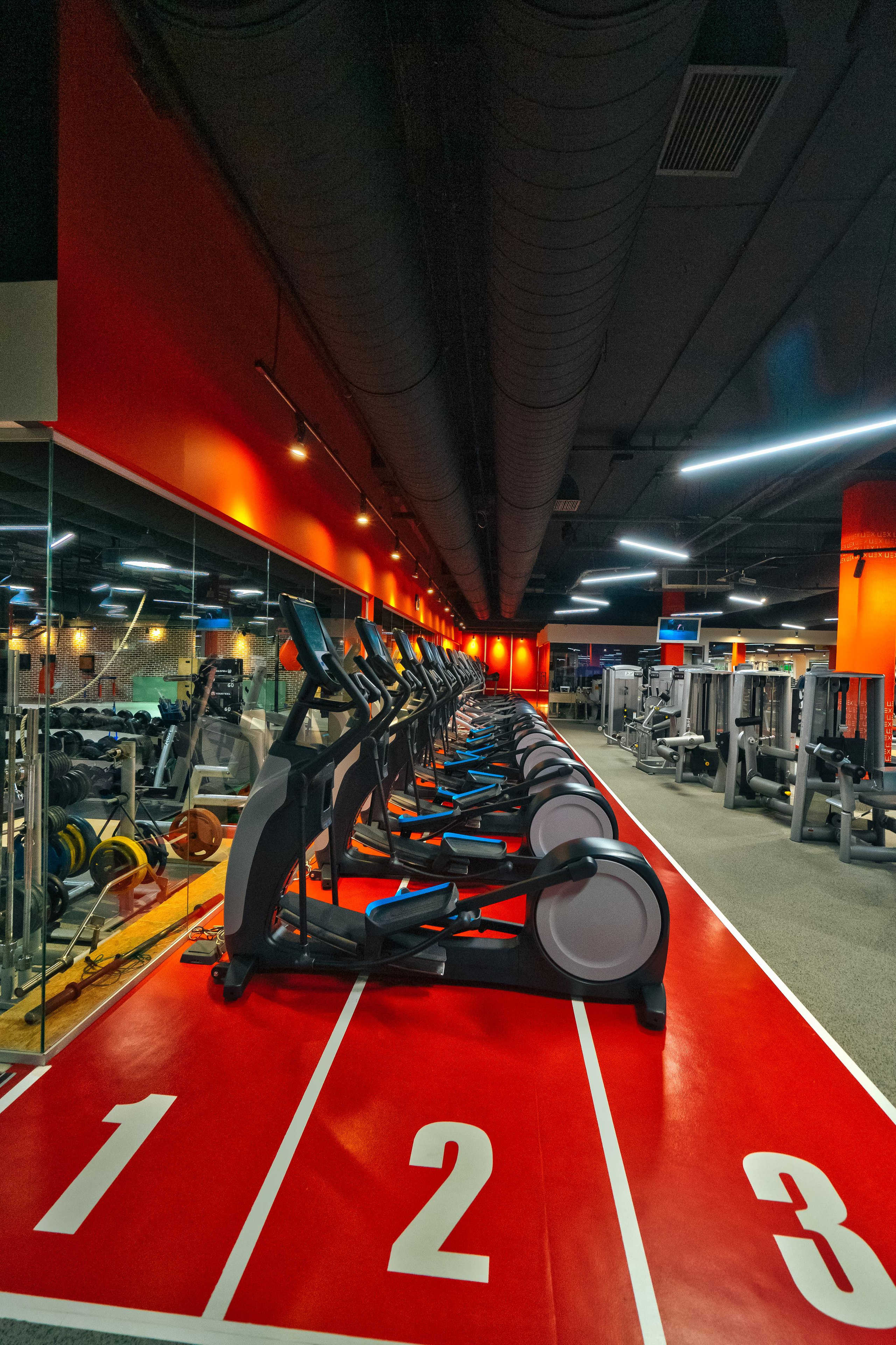 Интерьерная съёмка фитнесс клубов и спортивных площадок. КонТайм: профессиональная съемка для организаций