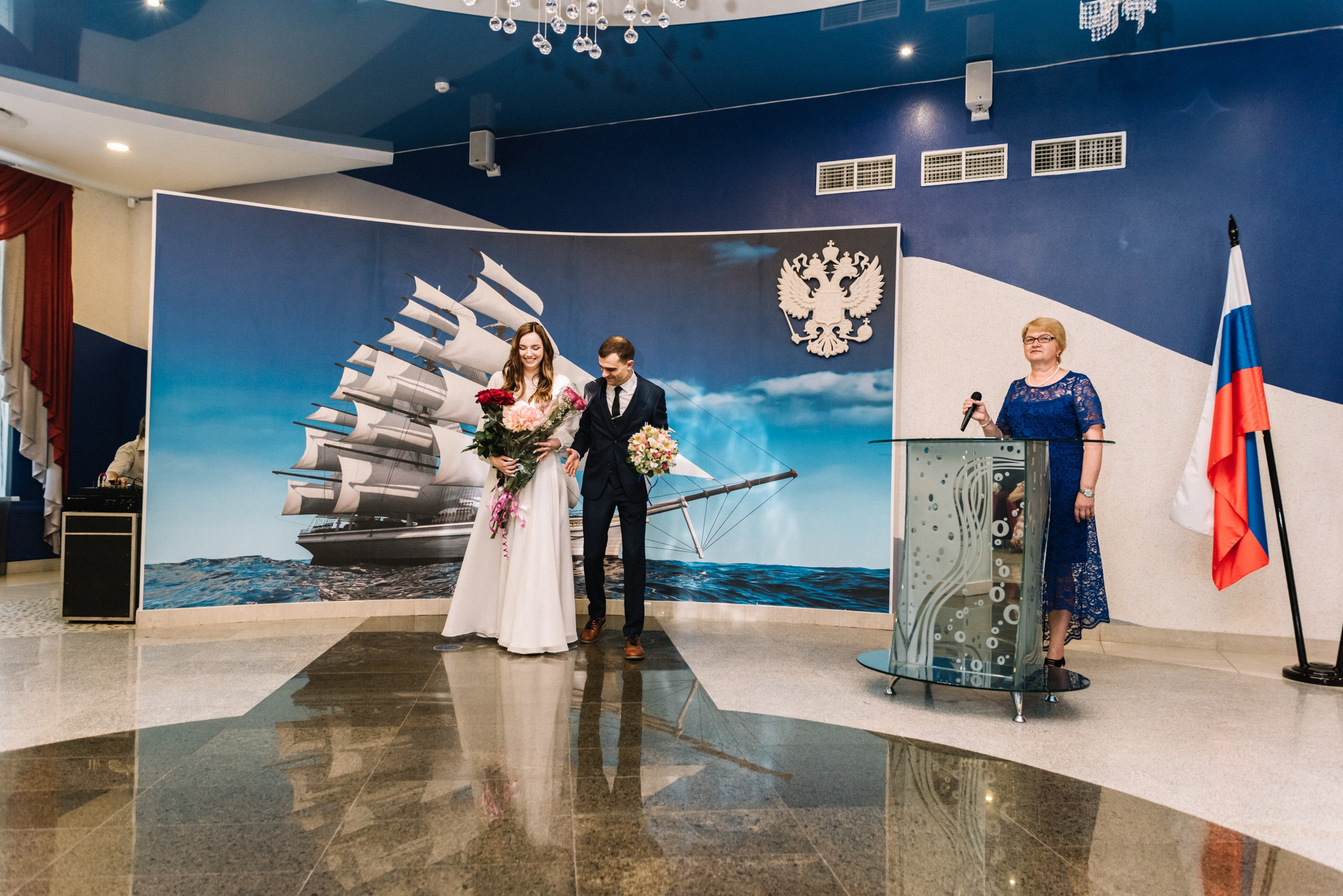 Свадебная фотосессия в автомобиле