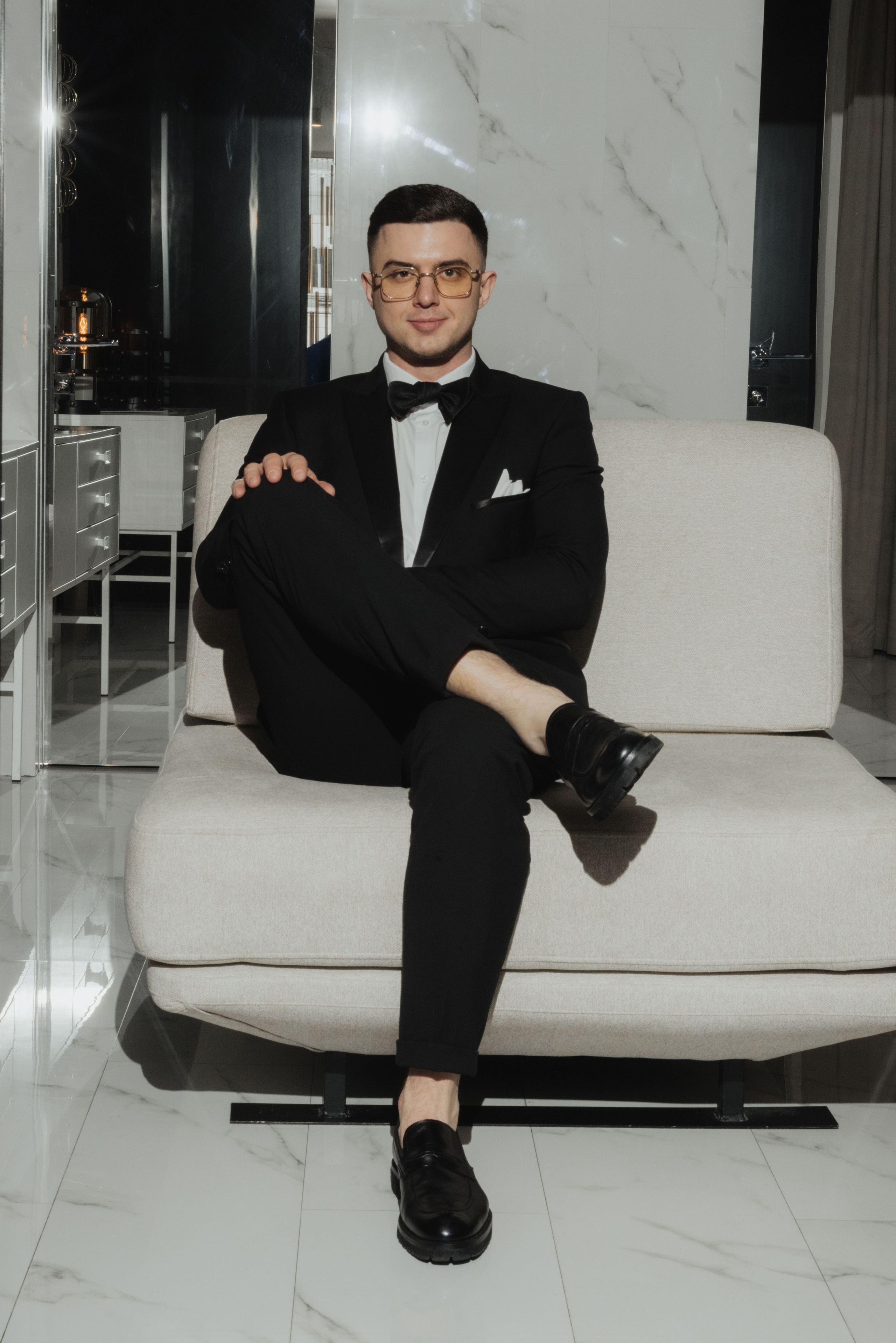 Мужской портрет городская фотосессия мужчны, фотосессия в городе, съемка на улицах города, городской портрет, фотосессия для парня