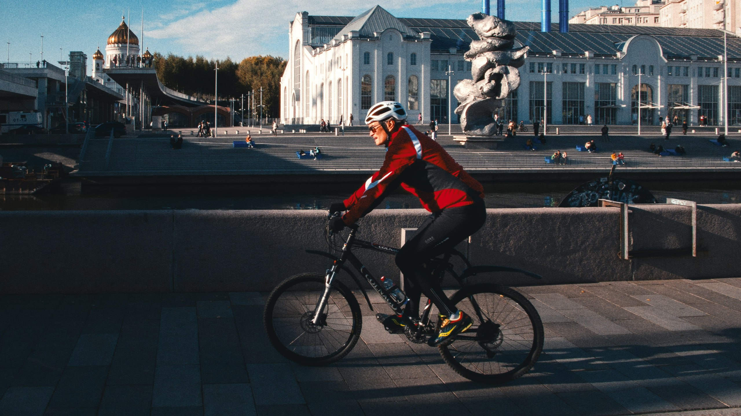 Автор: Борис Парфианов