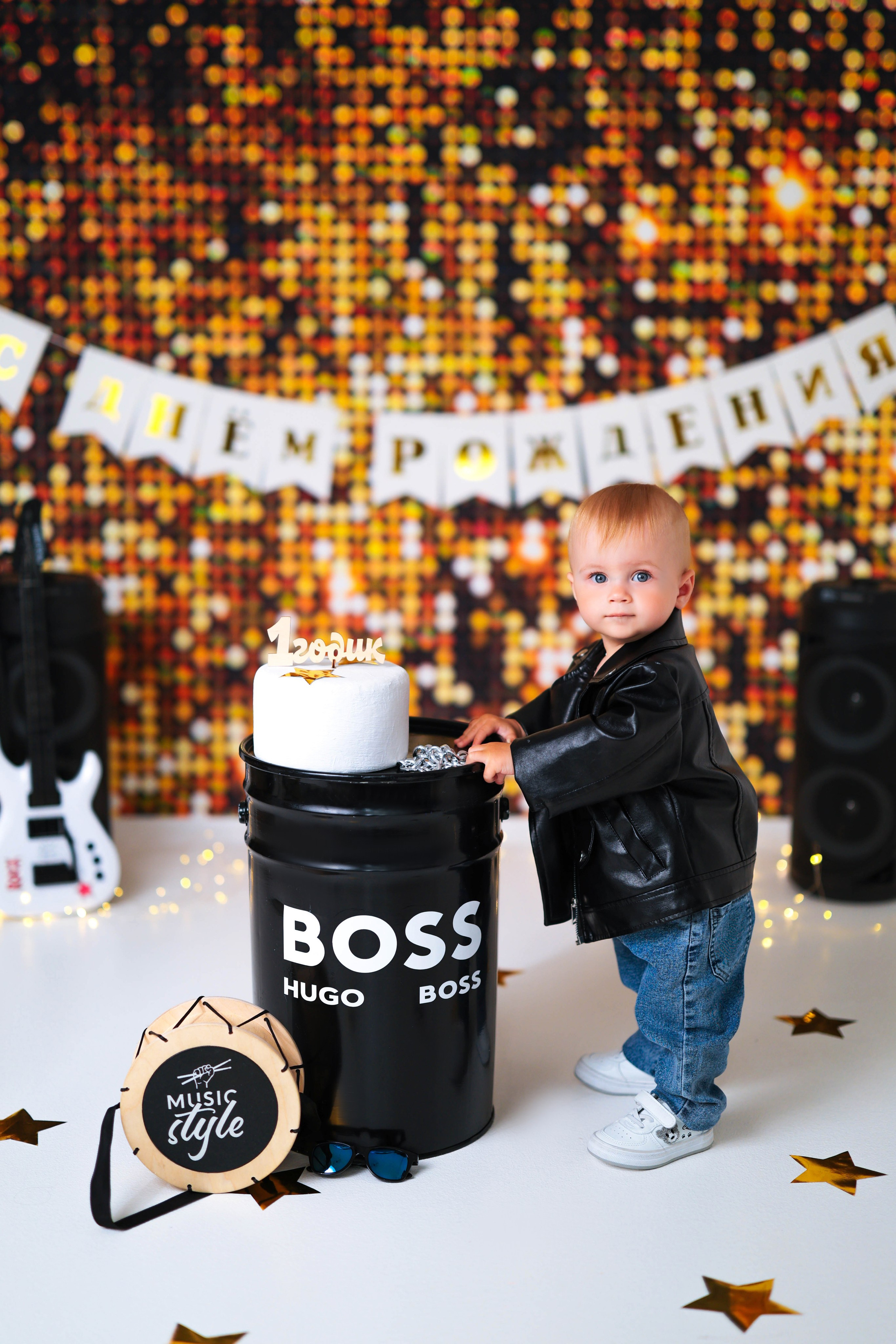 Мальчишки Антураж