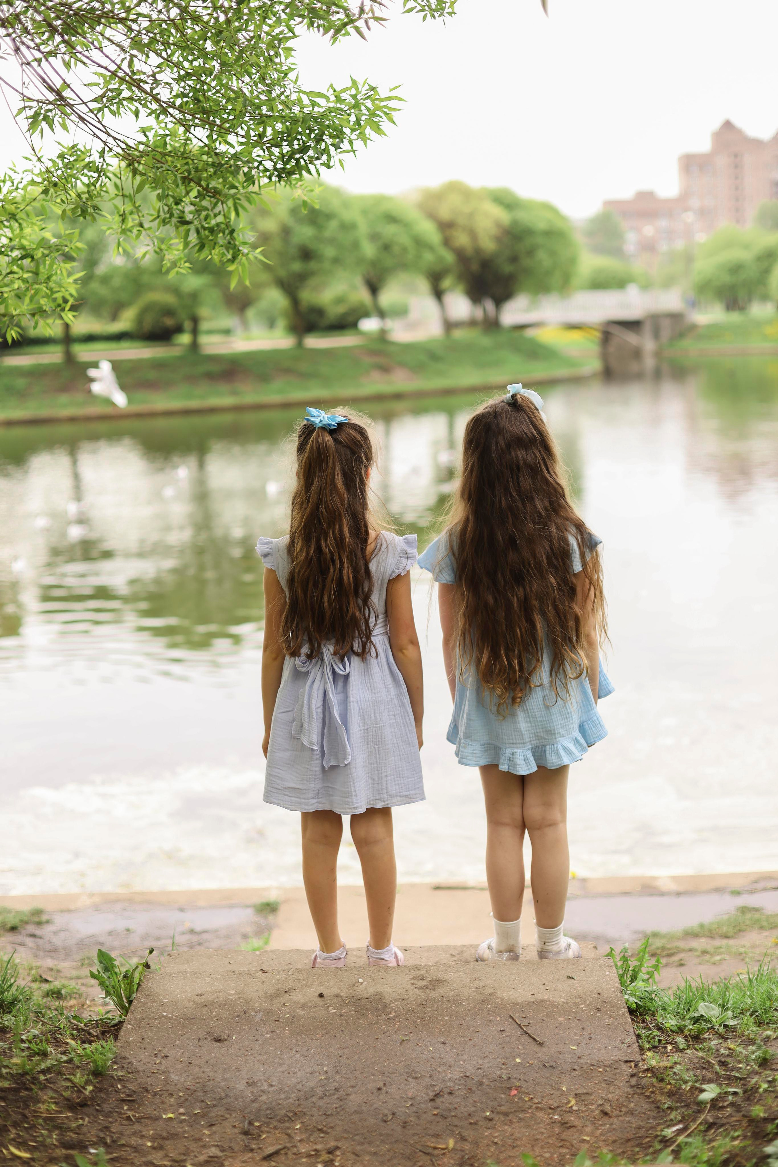 Лера и Ксюша. Семейный фотограф и фотограф новорожденных в Санкт-Петербурге Алина Фе