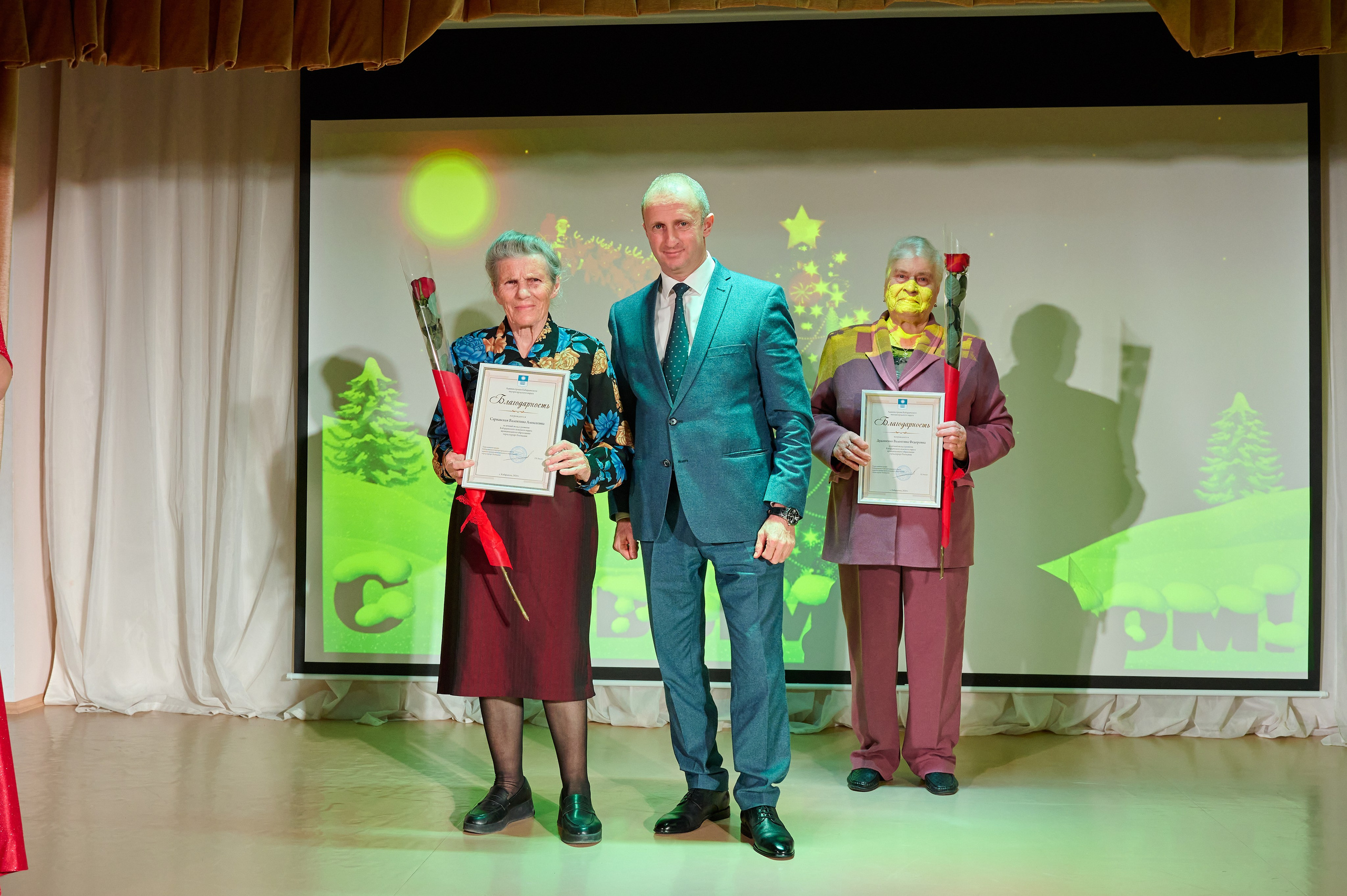 НОвогодний концерт. дк Виноградный. Жизнь курорта Кабардинка в фотографиях