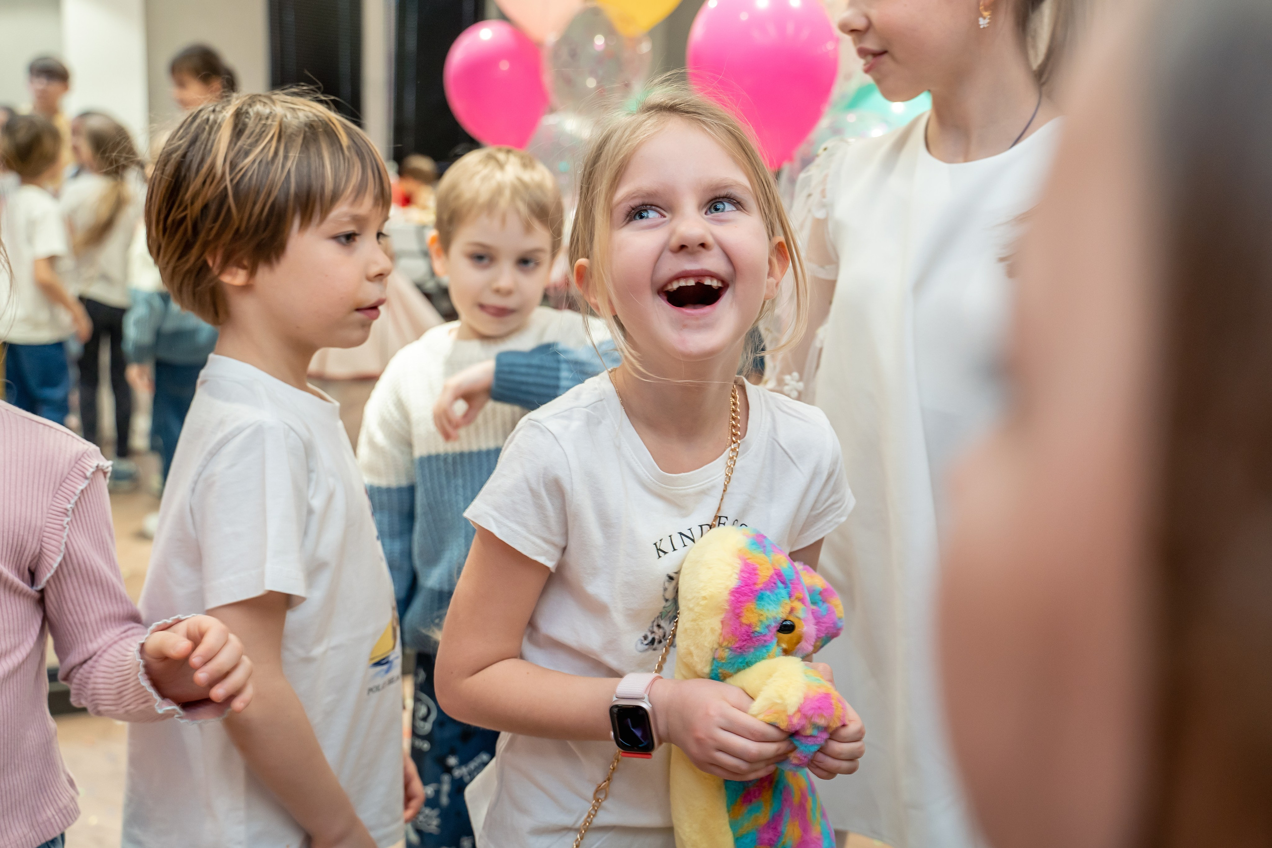 Фотограф на детский день рождения Москва. Фотограф \ Видеограф на Крещение, Венчание Москва| Семейные съемки