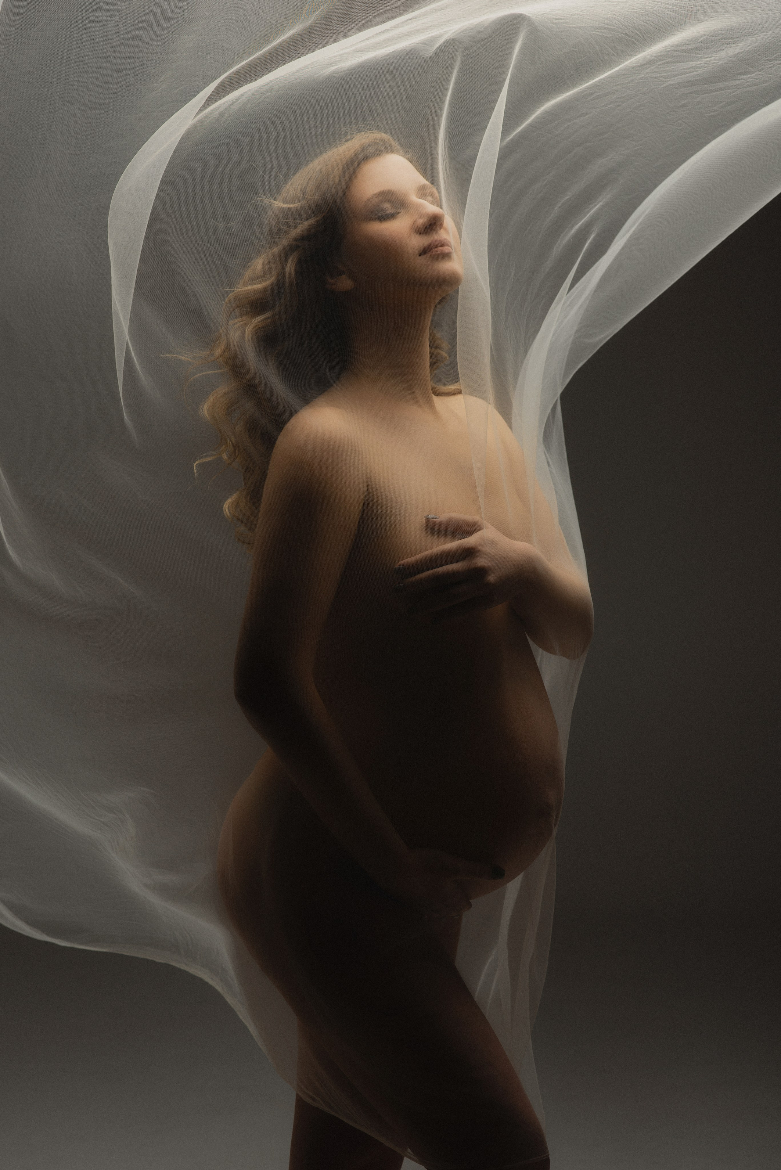 Фотосъемка беременности. Фотограф беременности, новорожденных и детей до года в Челябинске Волк