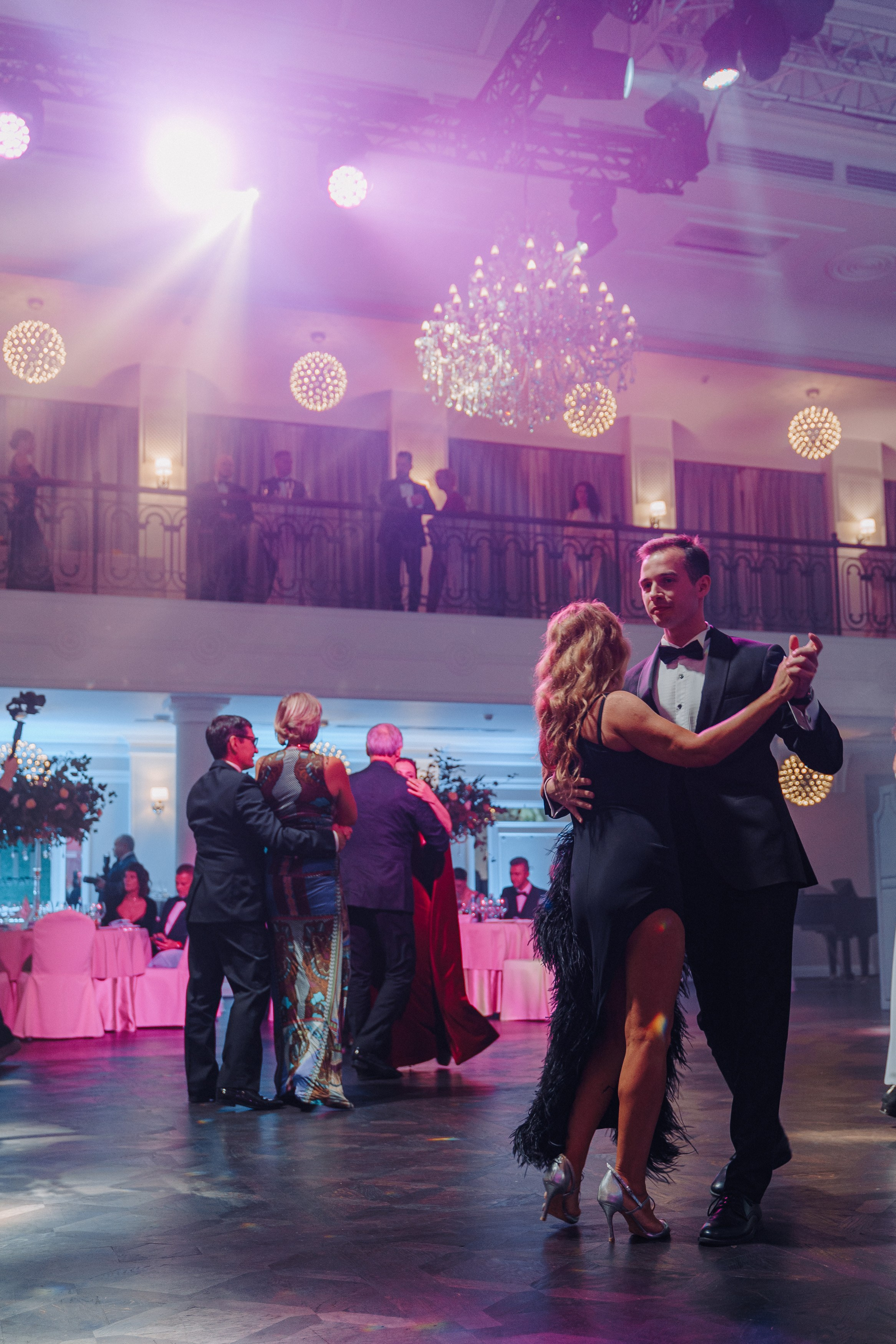 Бал на траве. Студия коммерческой фотографии в Москве и области