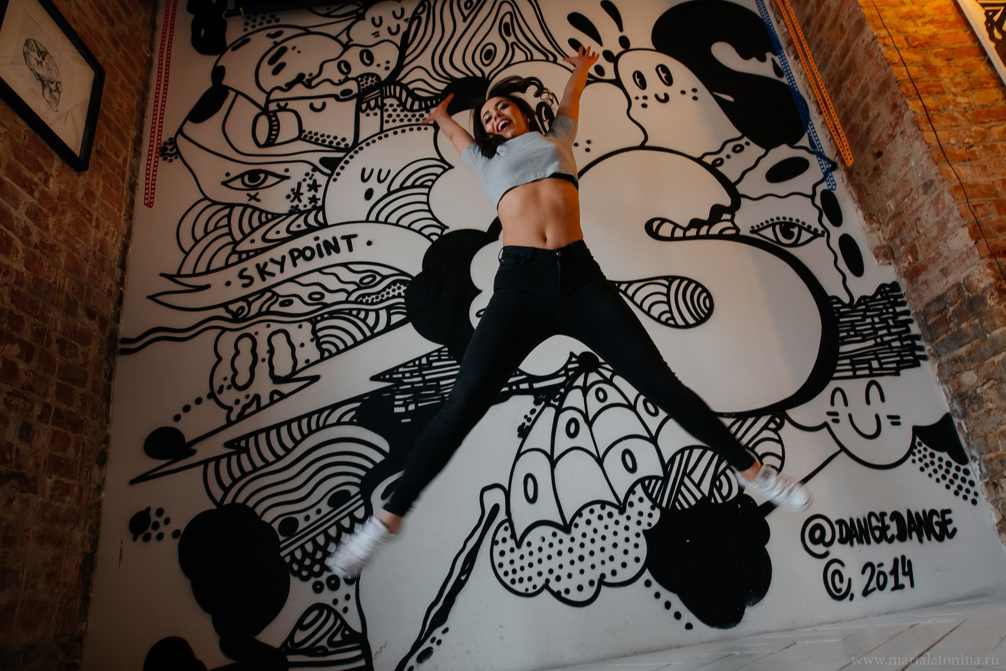 Даша в фотостудии