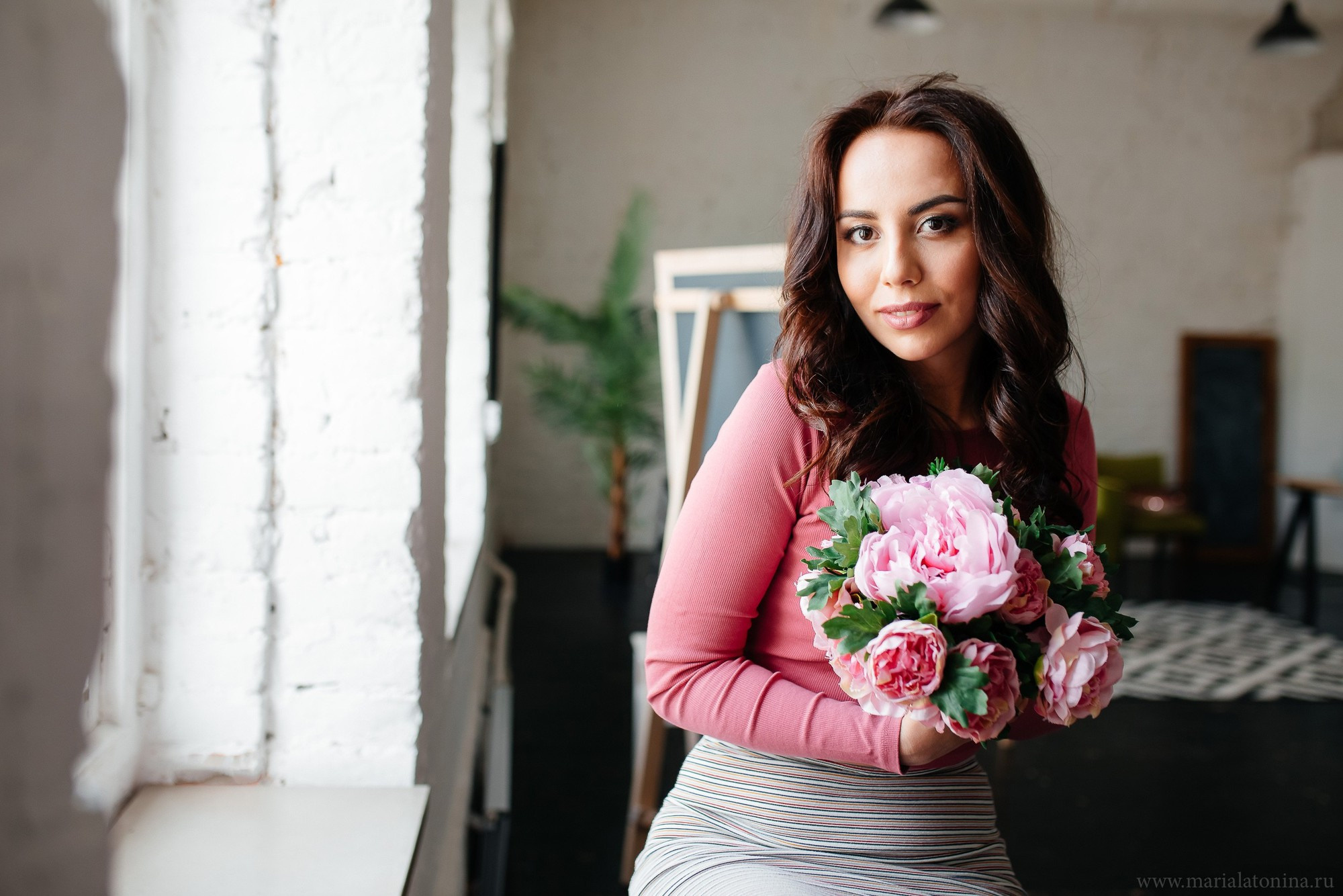 Даша в фотостудии