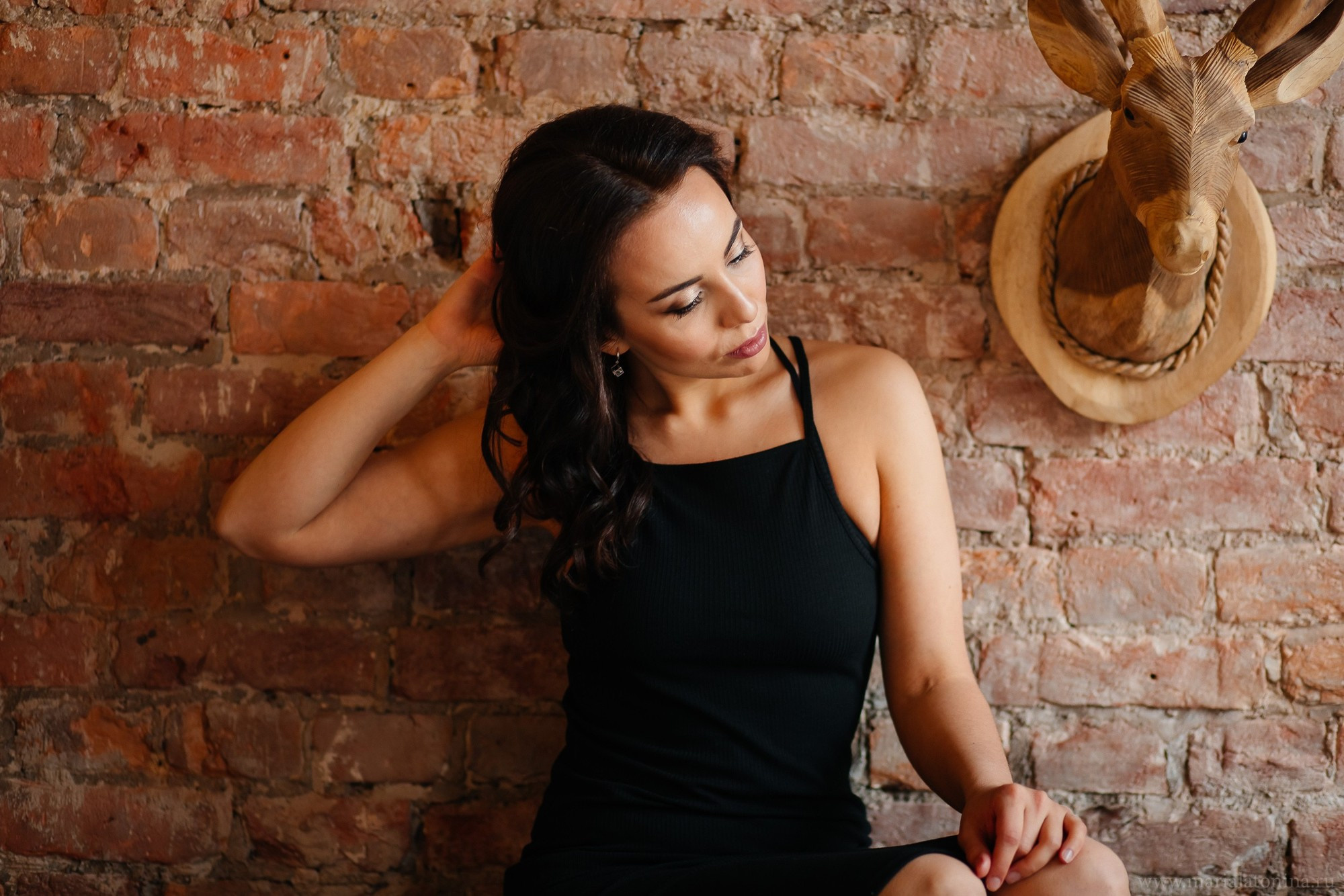 Даша в фотостудии