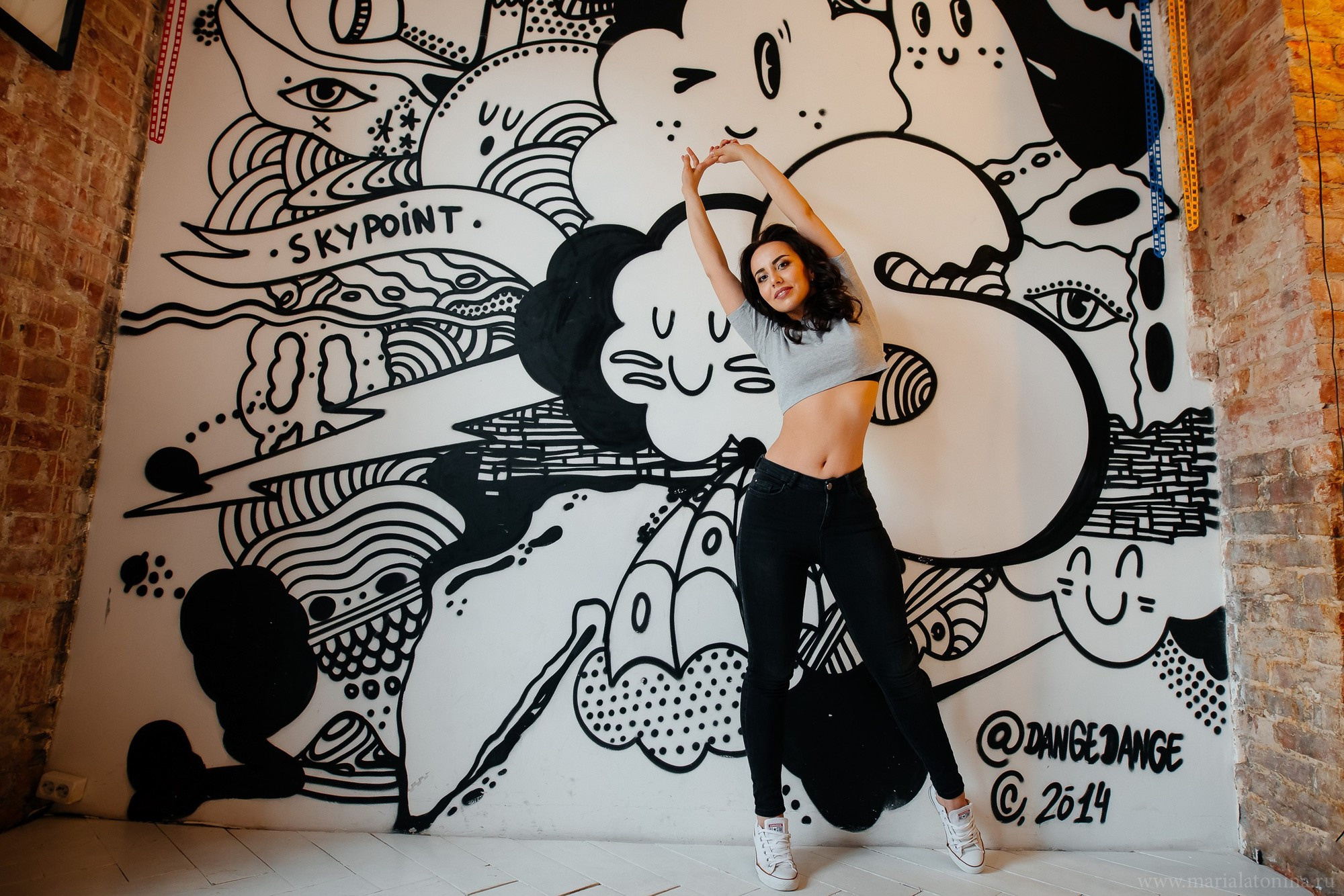 Даша в фотостудии