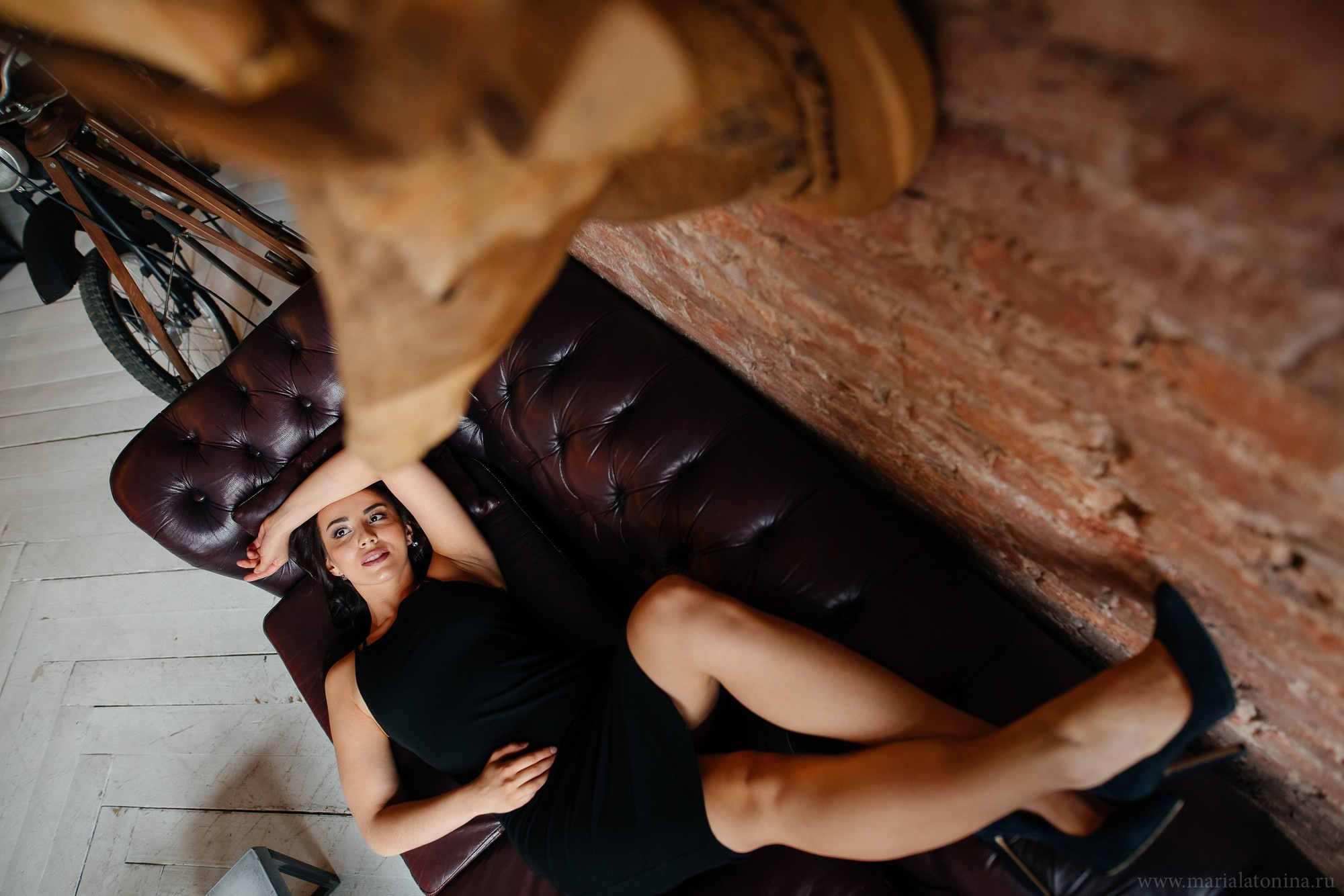 Даша в фотостудии