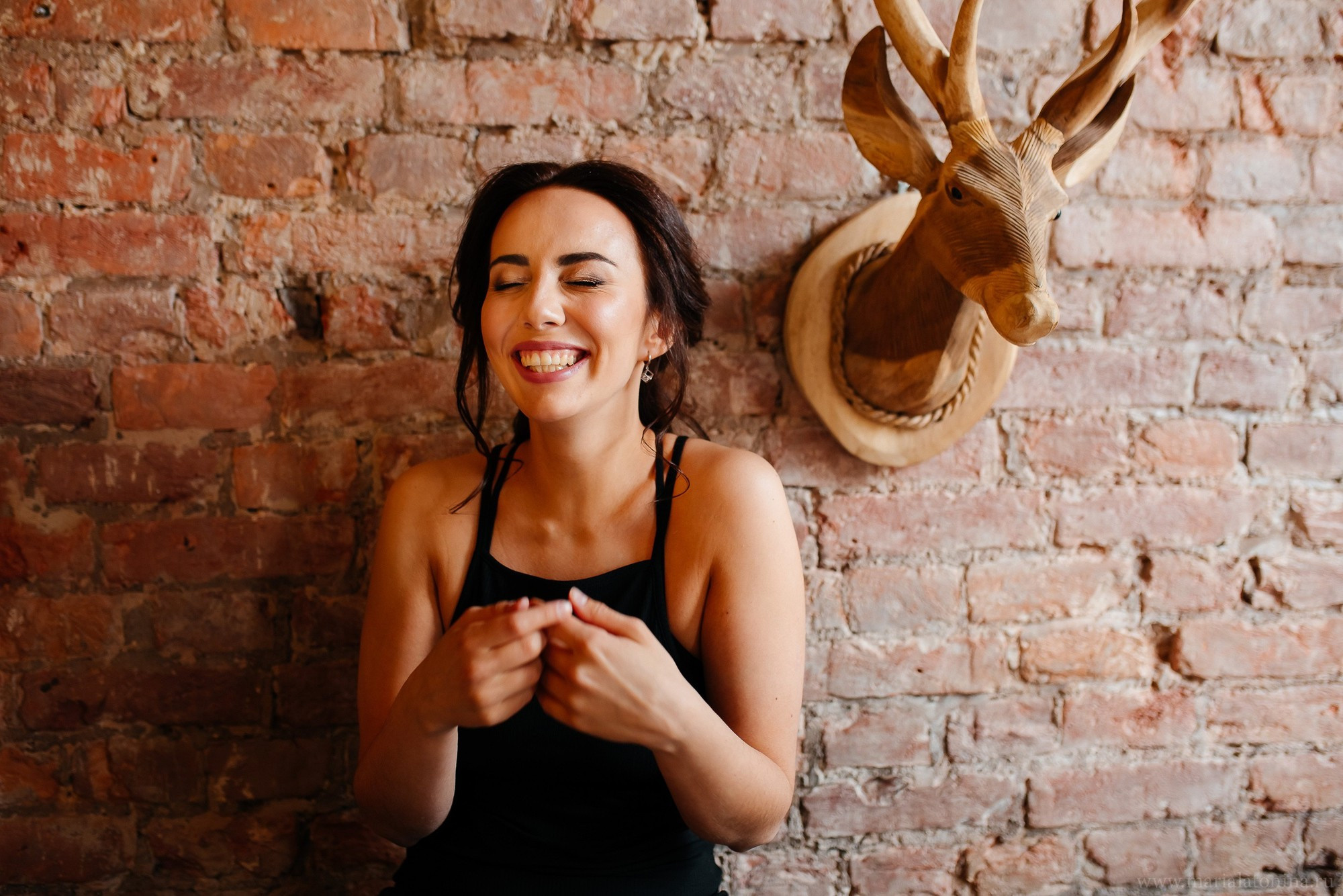 Даша в фотостудии