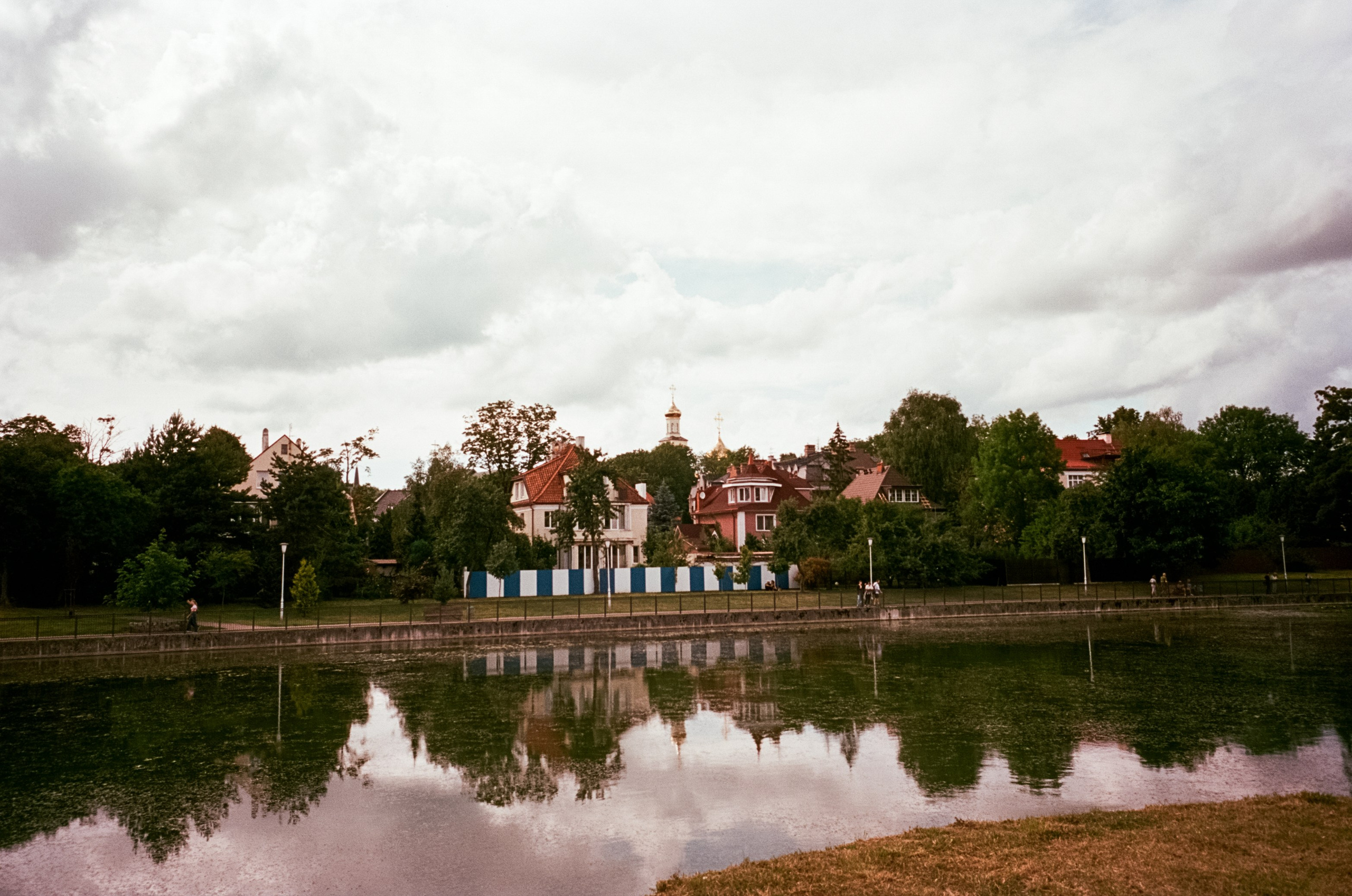 Калининградский стрит. Амалиенау, пруд Поплавок и старые улочки. Фотограф-документалист Мария Осокина