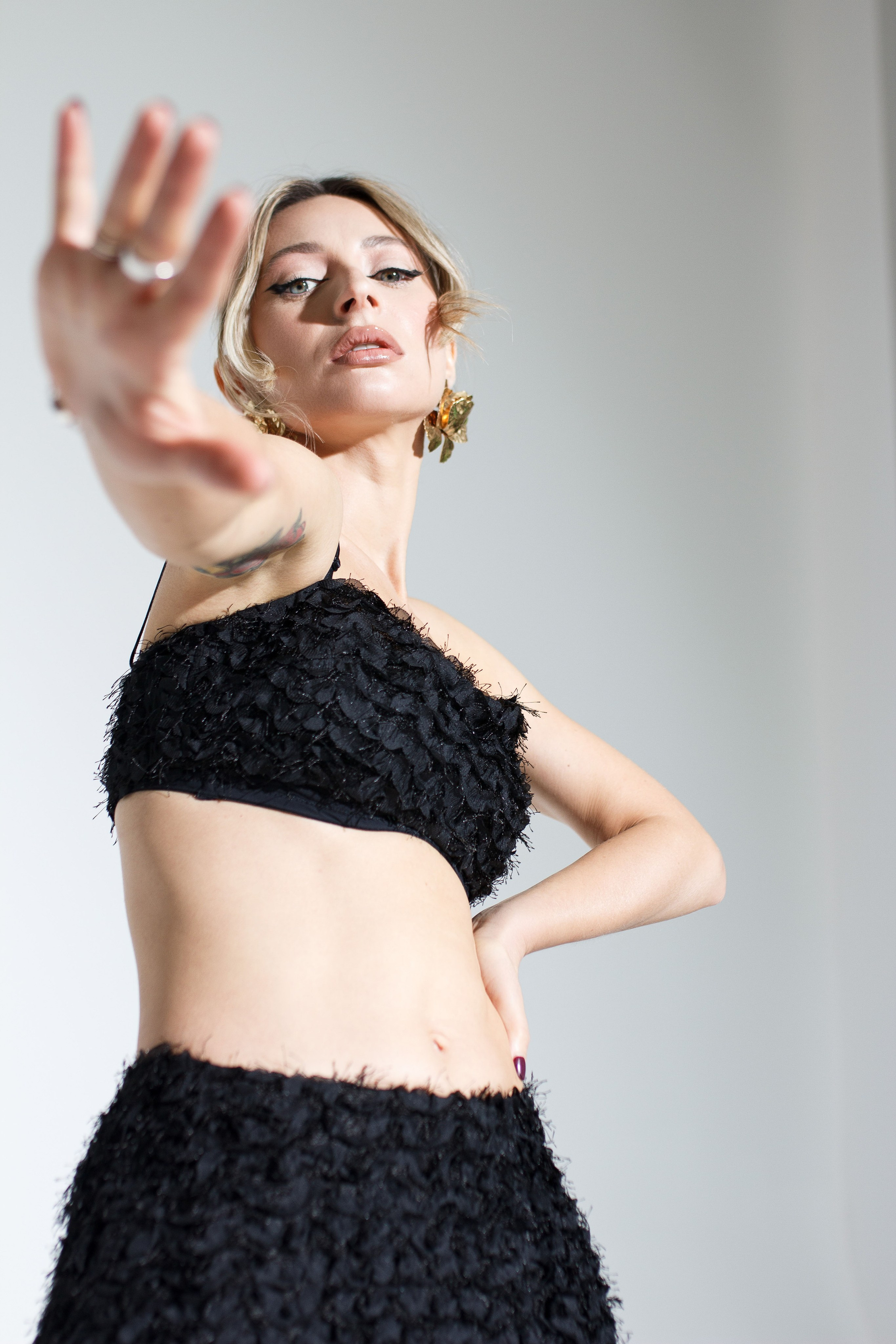 IDOL | Фотосессия для проекта Марины Март. Фотограф Москва — личные фотосессии, лавстори в студии