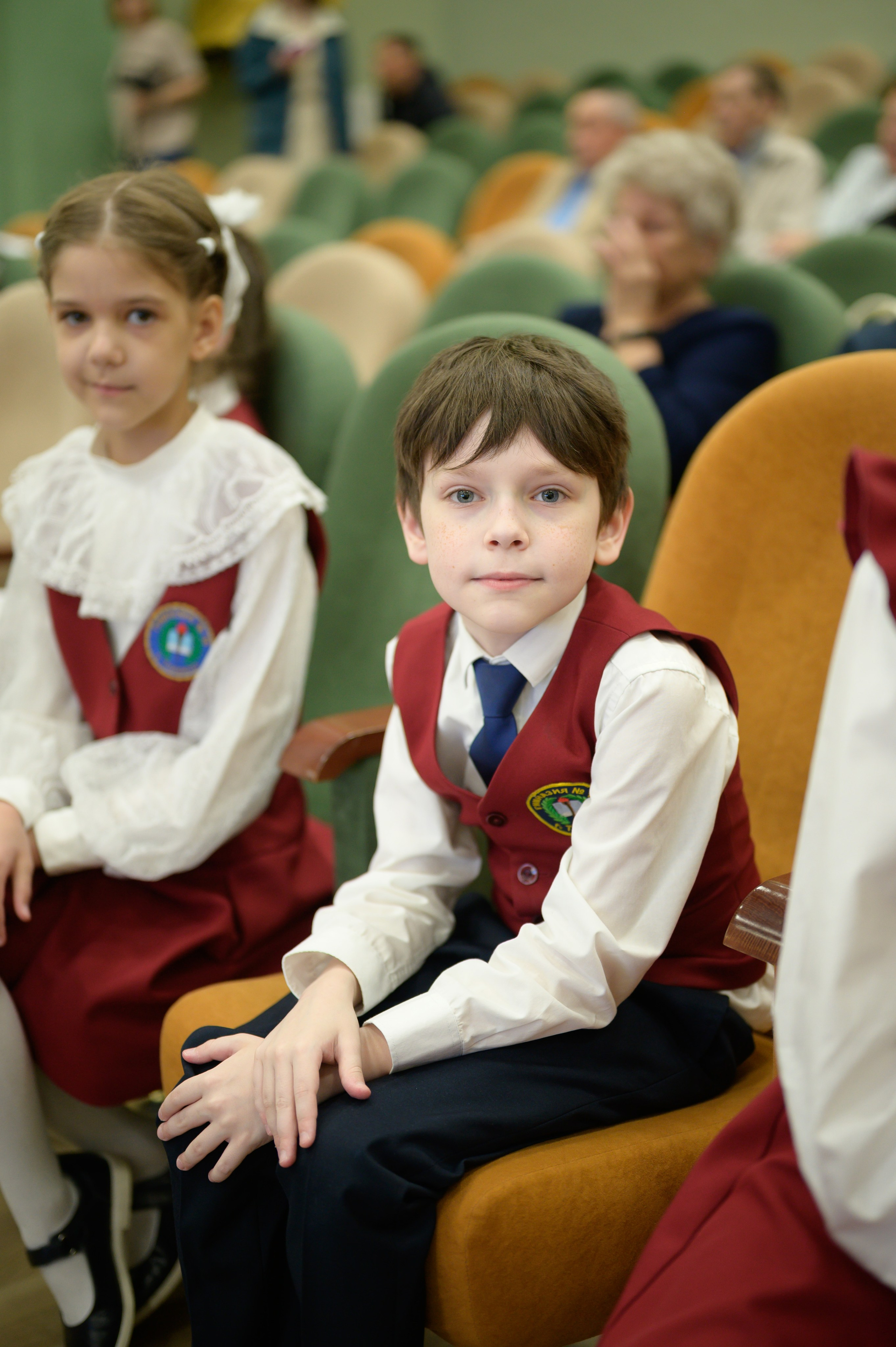 Выпускной 4Б гимназия № 16. Фотограф новорожденных, семейный детский в Тюмени Татьяна Морозова