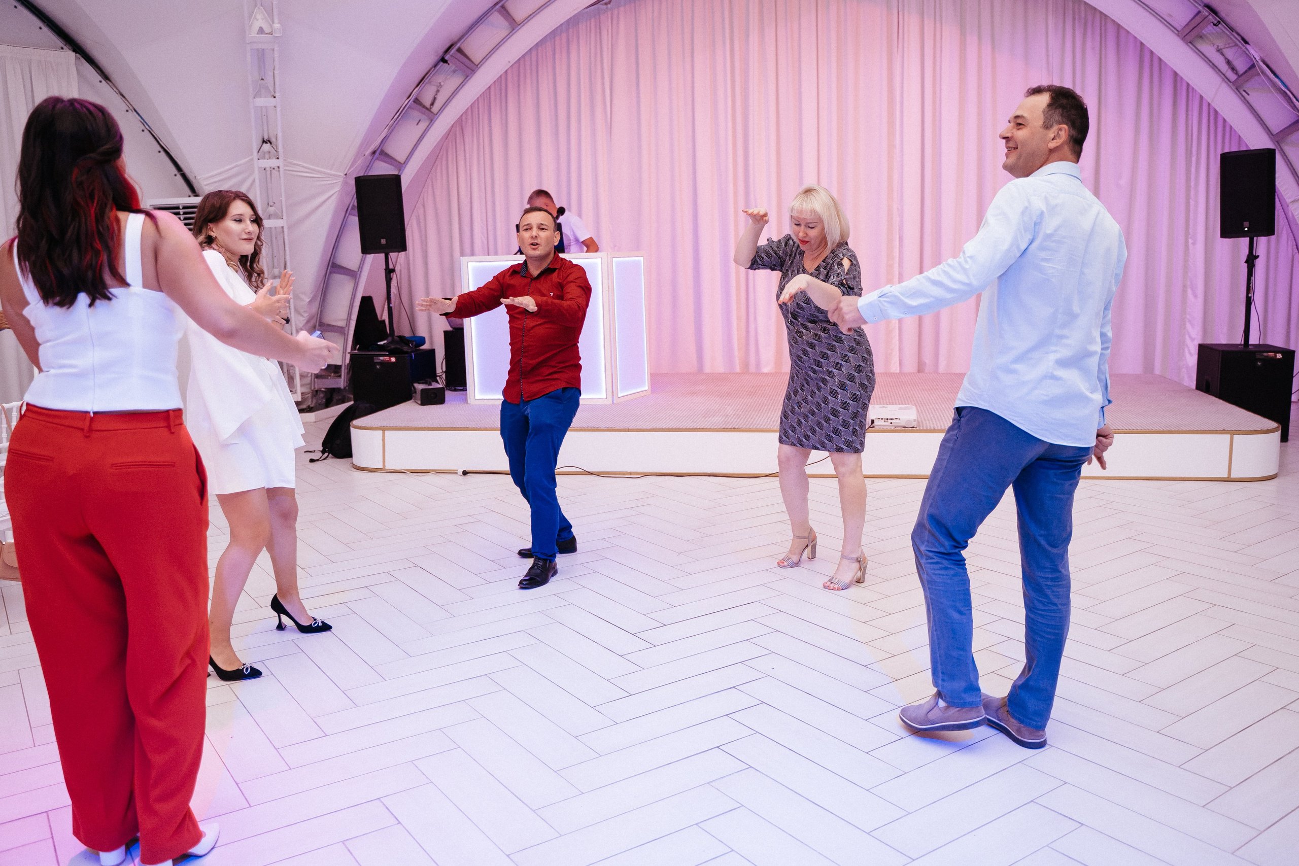 Ави Центр. Свадебный фотограф в Симферополе