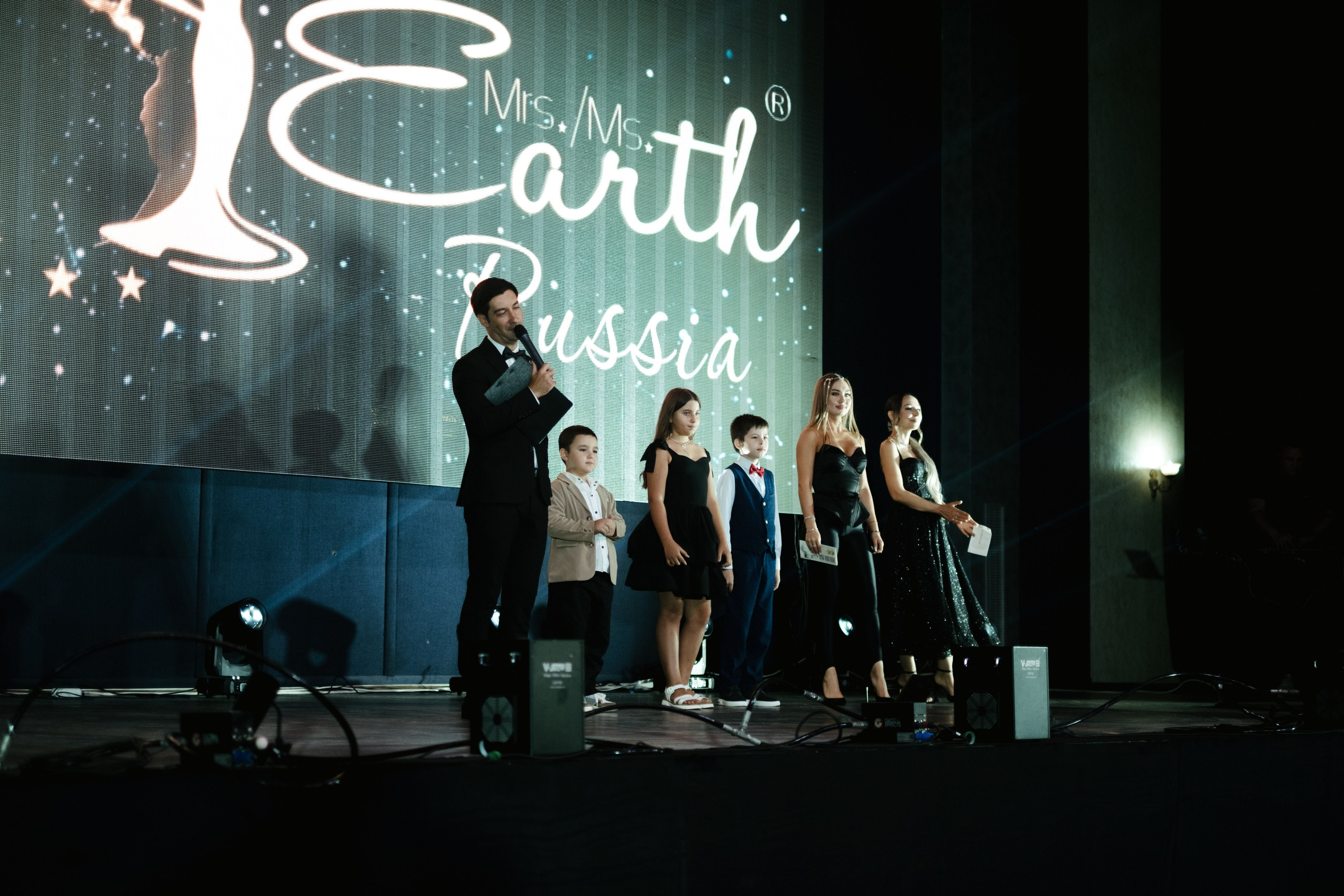 Мисс и Миссис Россия Земли Краснодар 2025 программа. Свадебный и репортажной фотограф Денис Ожигин в Краснодаре и Краснодарском крае