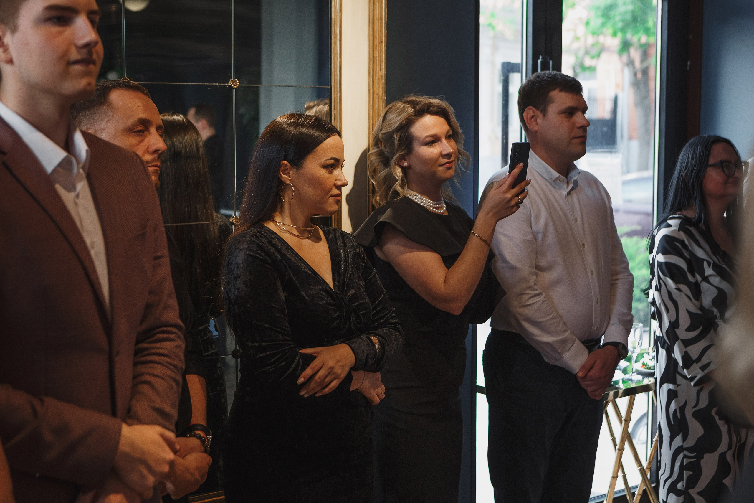 Свадебная фотосессия Саши и Насти в ресторане Чехов Сад, Таганрог. Свадебный и семейный фотограф в Таганроге Бакарюк Антон