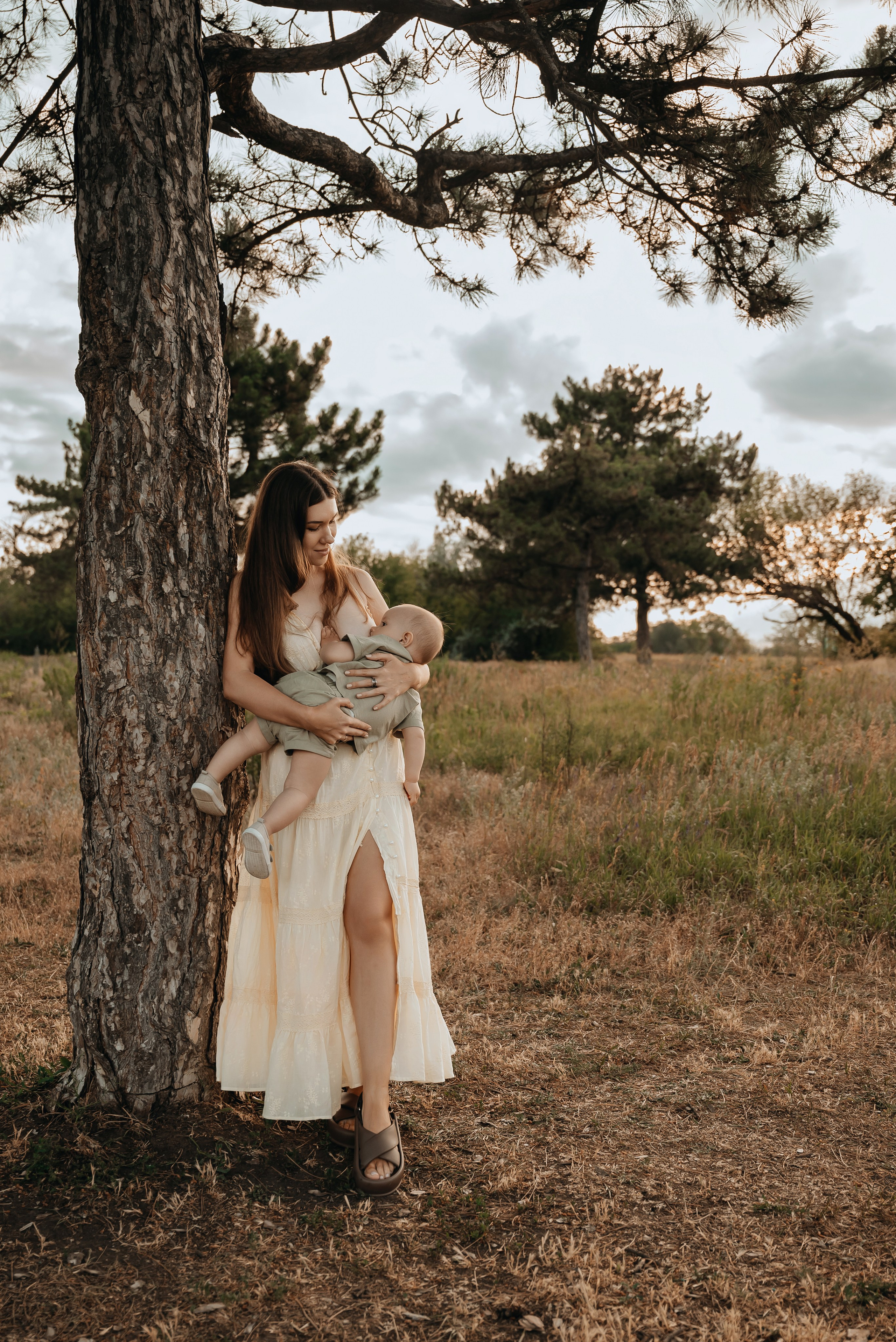 Годик на прогулочной семейной фотосессии. Семейный и детский фотограф Кущ Наташа