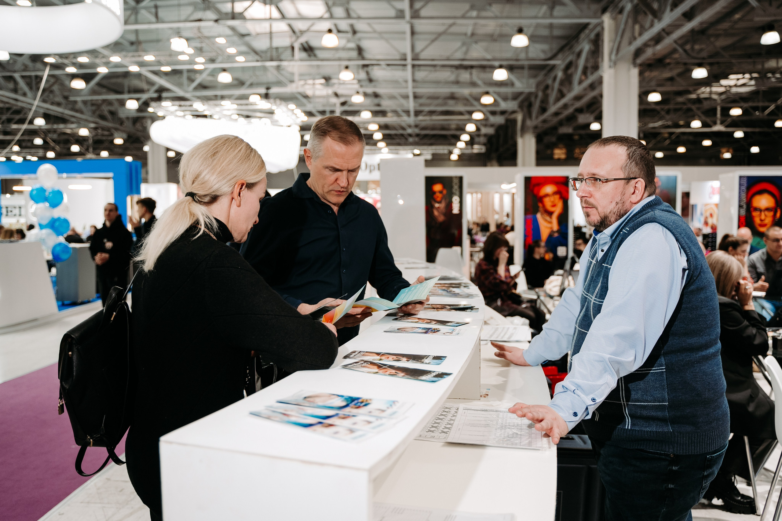 Оптическая_выставка. Репортажный и свадебный фотограф в Москве Рая Небогатова