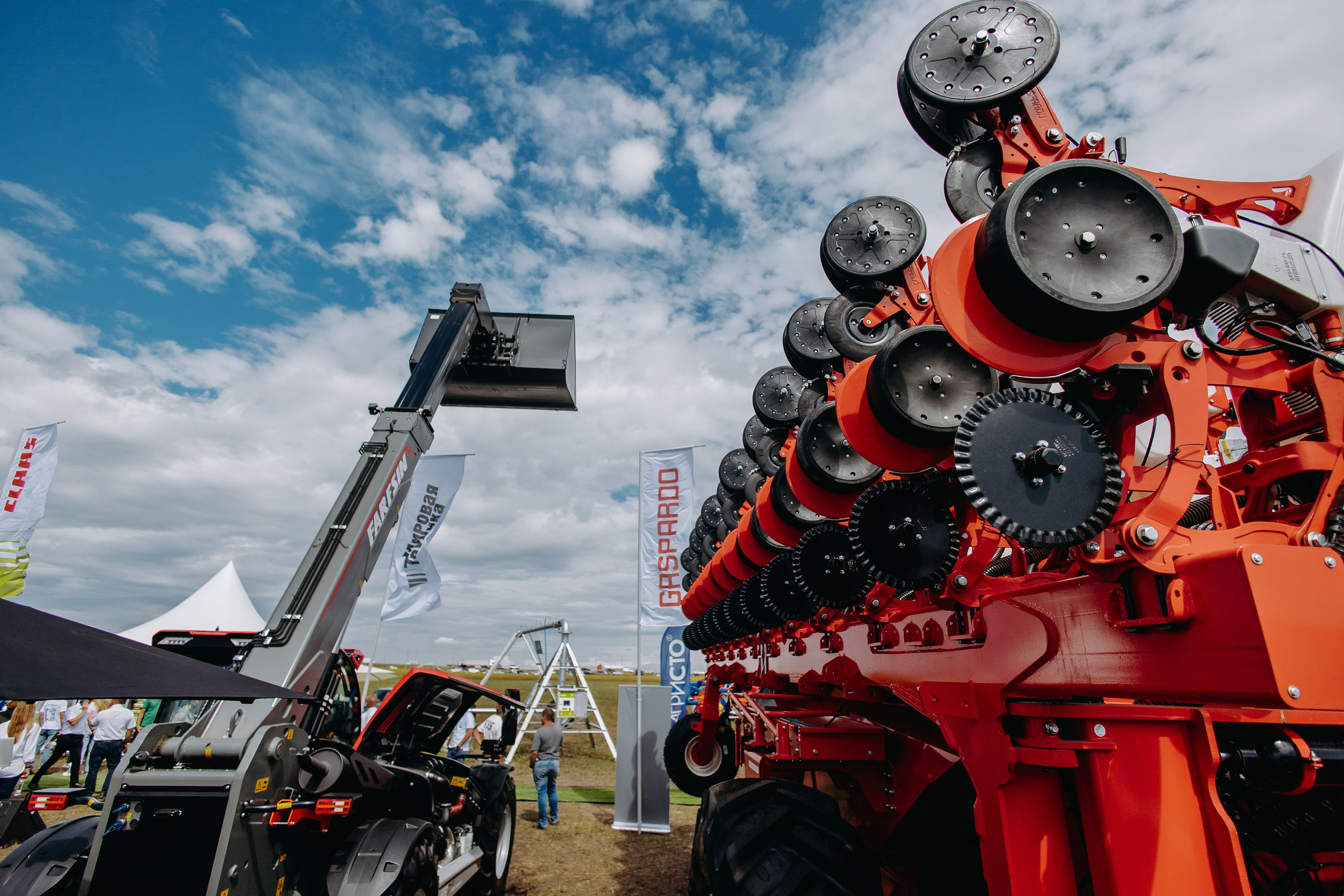 Мировая Техника — День поля. Фотограф в Саратове Александр Кухаренко. И не только в Саратове :)