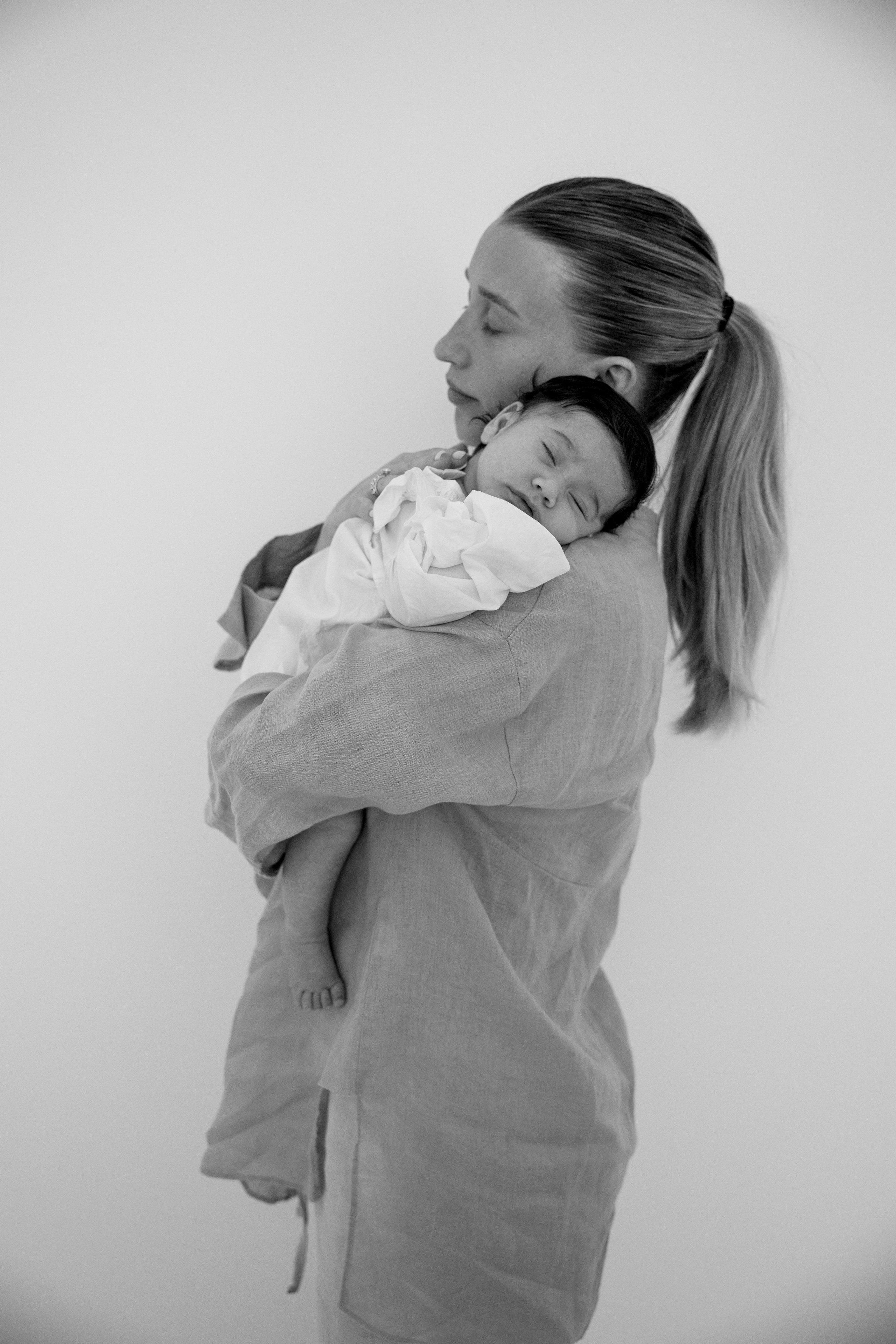 New born family photoshoot at home. Wedding and family photographer