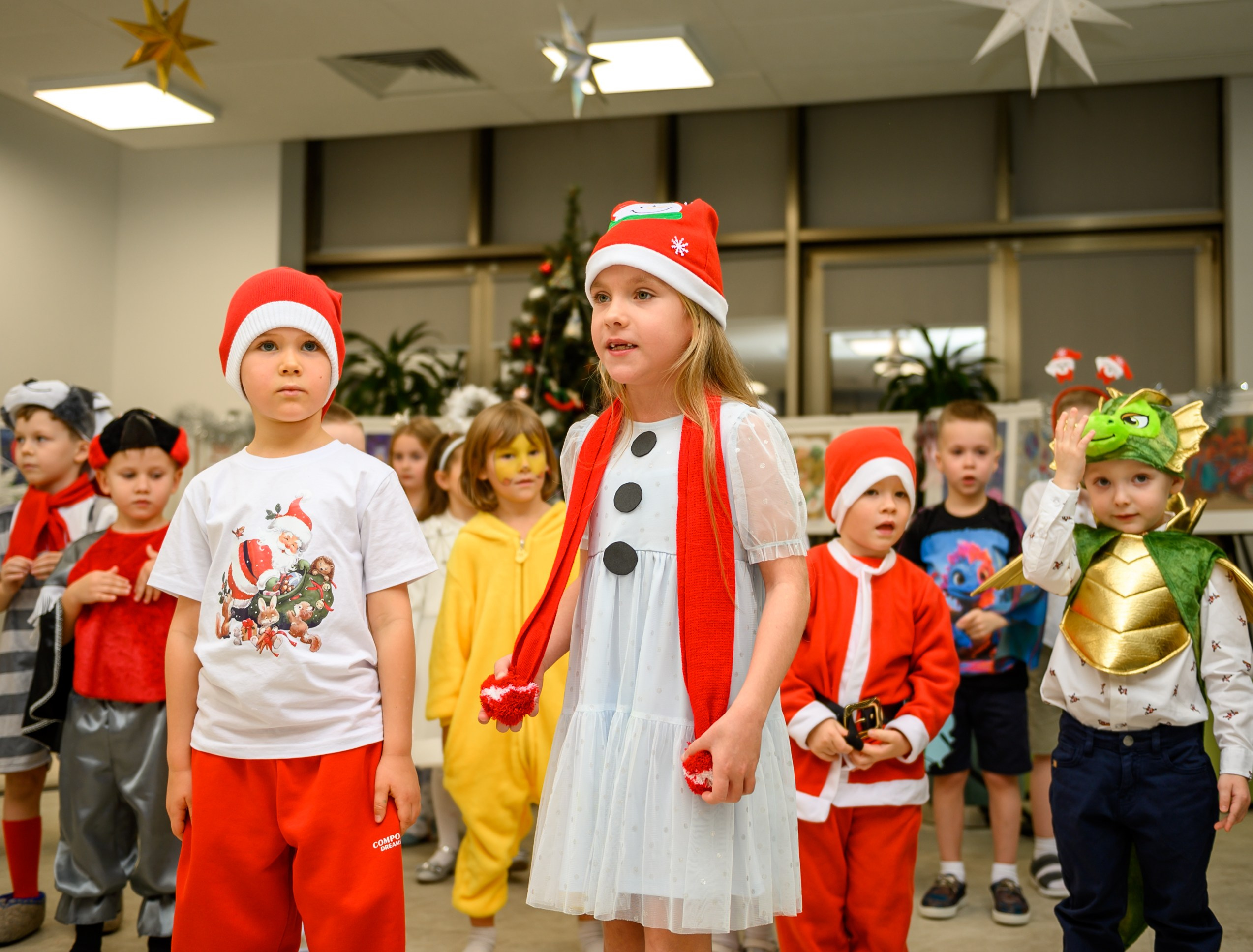 Елка 2025 садик Мантера. Свадебный и семейный фотограф София Невская