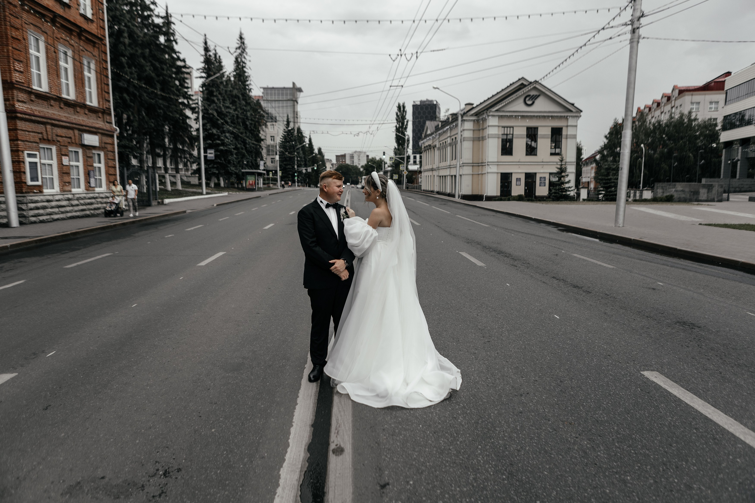 Свадебный фотограф Уфа — Руслан ГабдлисламовЖивые эмоции, красивые кадры, воспоминания на всю жизнь.Работаю по всей Республике Башкортоста. Свадебный фотограф Уфа Руслан Габдлисламов