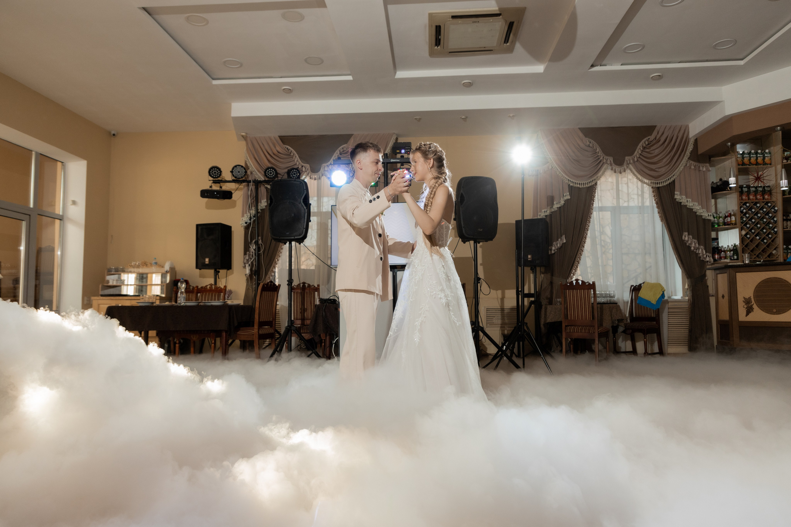 Роман и Александра (банкет). Свадебный фотограф Ангелина Сунгатулина | Саратов | Балаково | Вольск