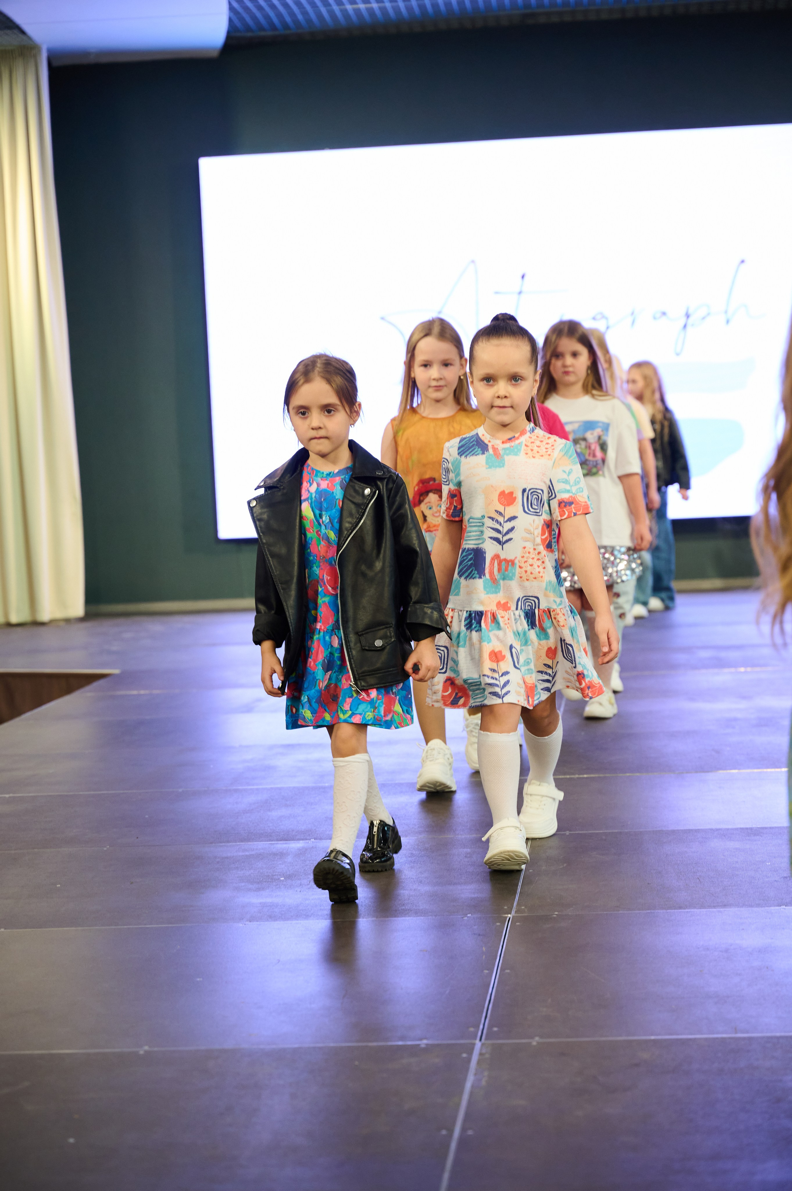 Показ Global Russian Models. Фотограф Универсал в Новосибирске