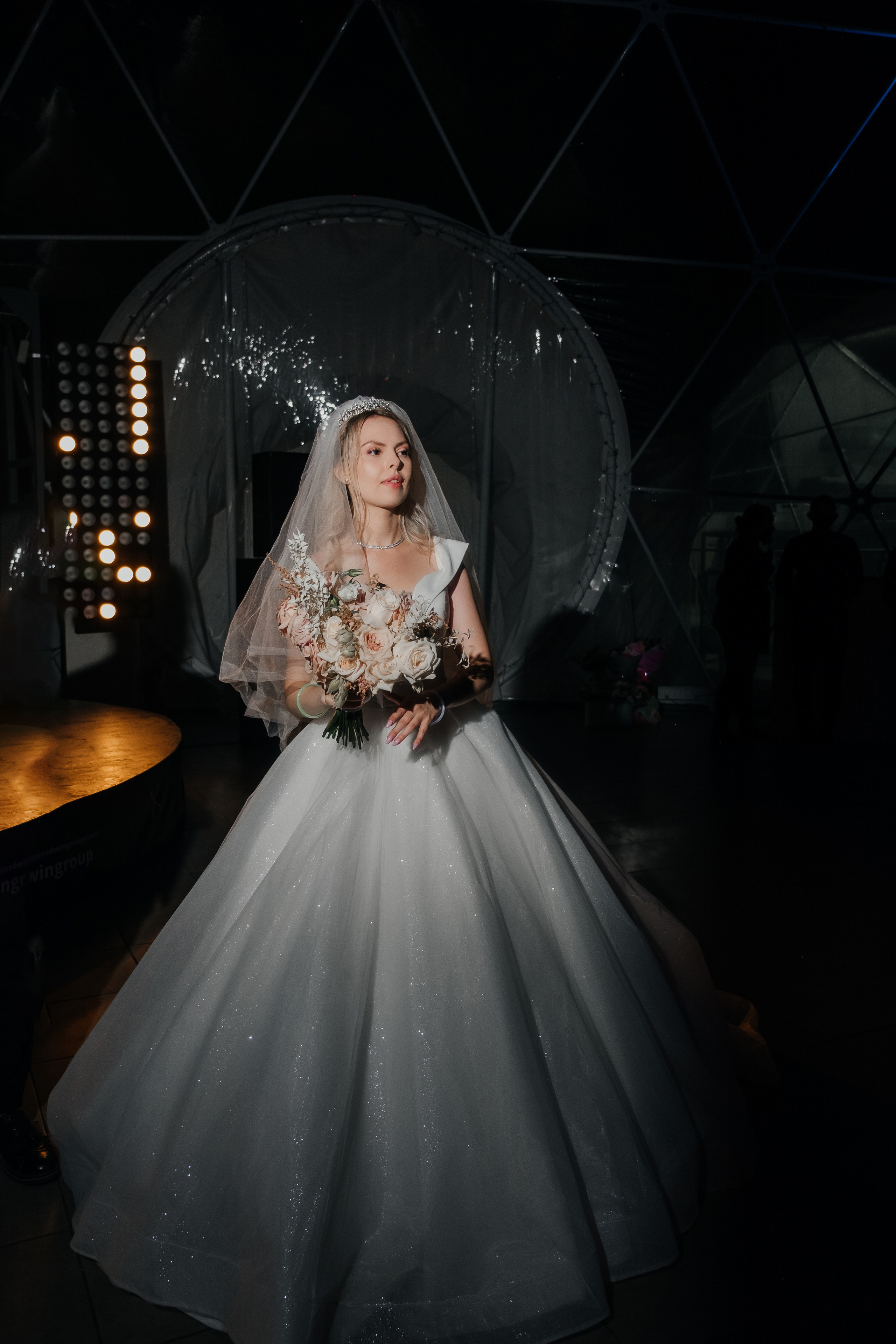 Фотограф, свадьба, свадебный фотограф, Владивосток, невеста, платье, букет