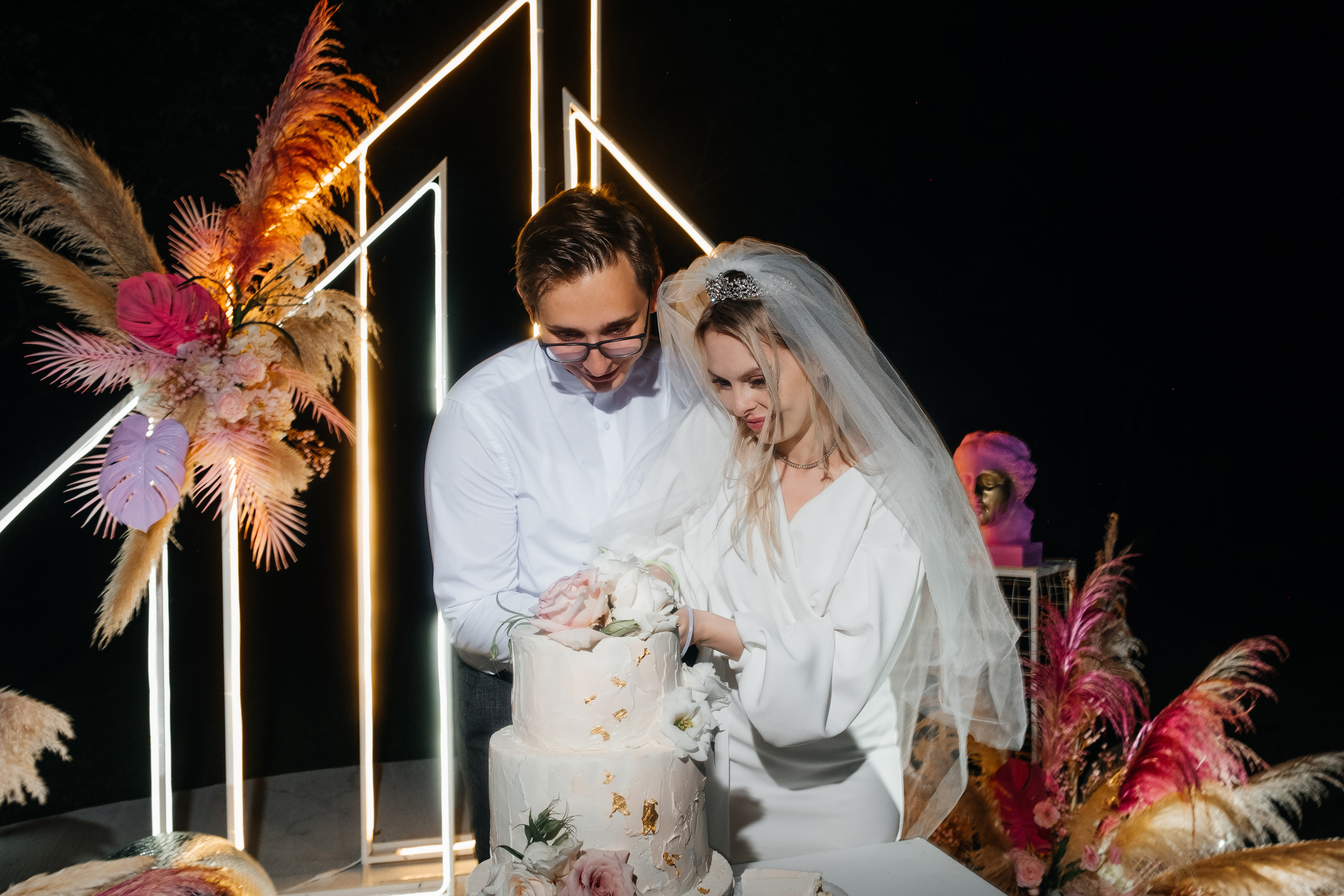 Фотограф, свадьба, свадебный фотограф, Владивосток, торт, свадебный