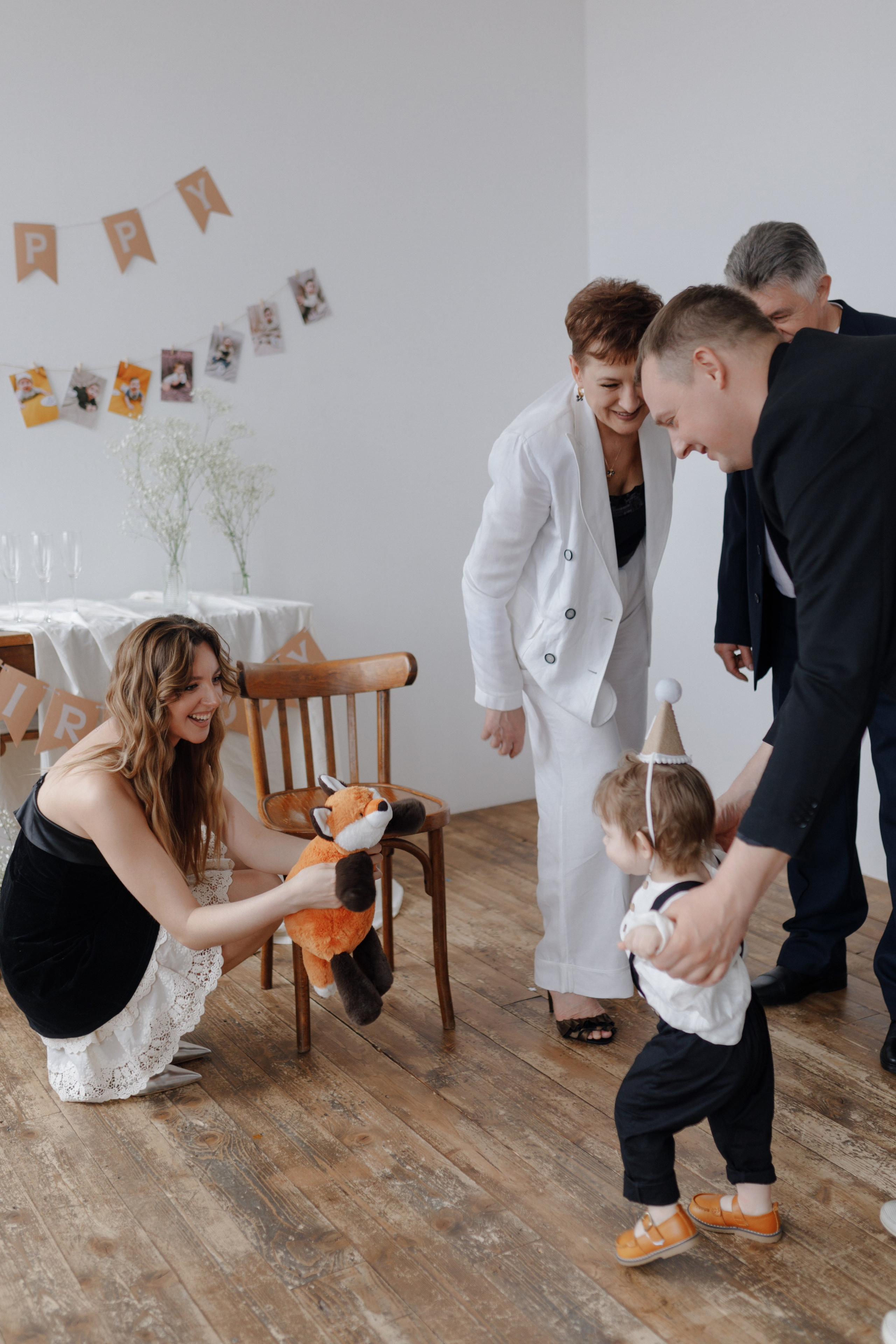 Арсению Годик. Главная