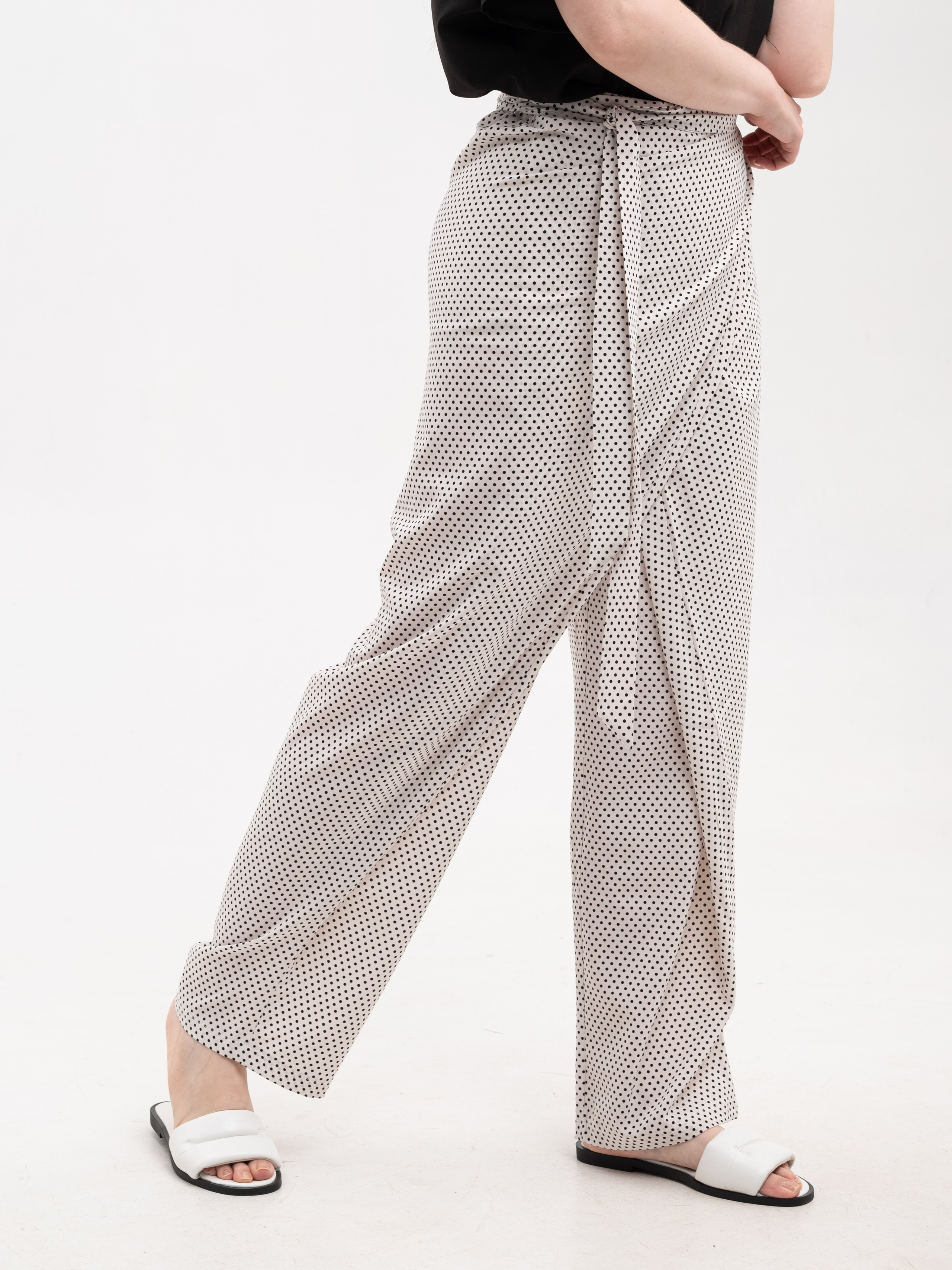 Одежда разноразмерная. Предметный фотограф, фото для маркетплейсов Пятигорск, КМВ