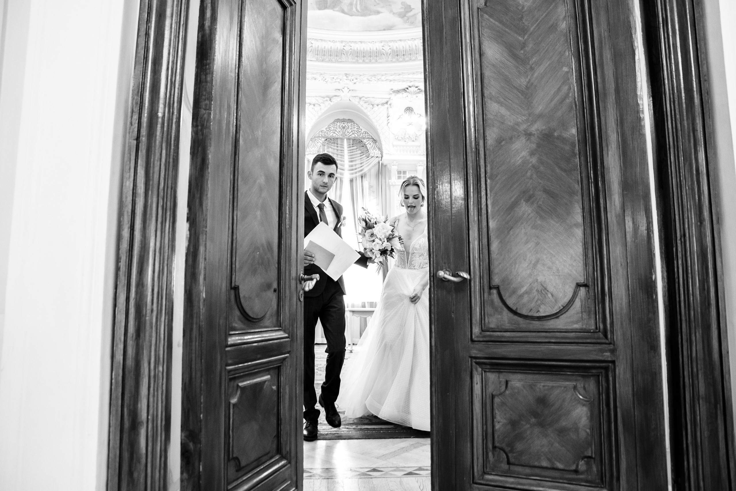 — А может в бар заедем?. Вадим Зименков