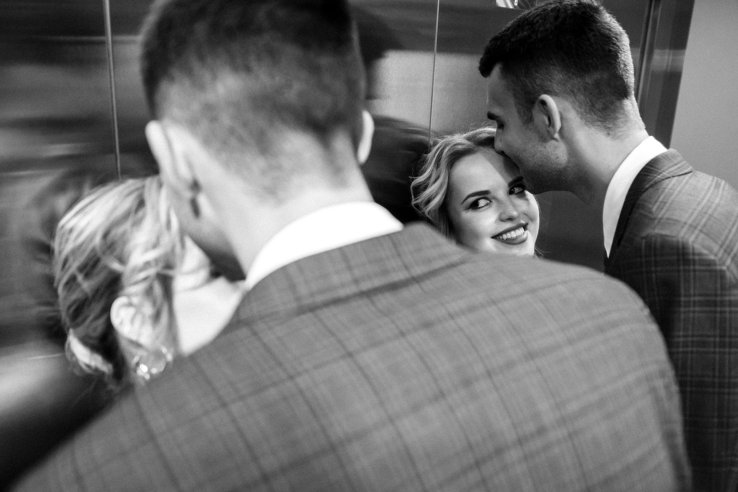 — А может в бар заедем?. Вадим Зименков