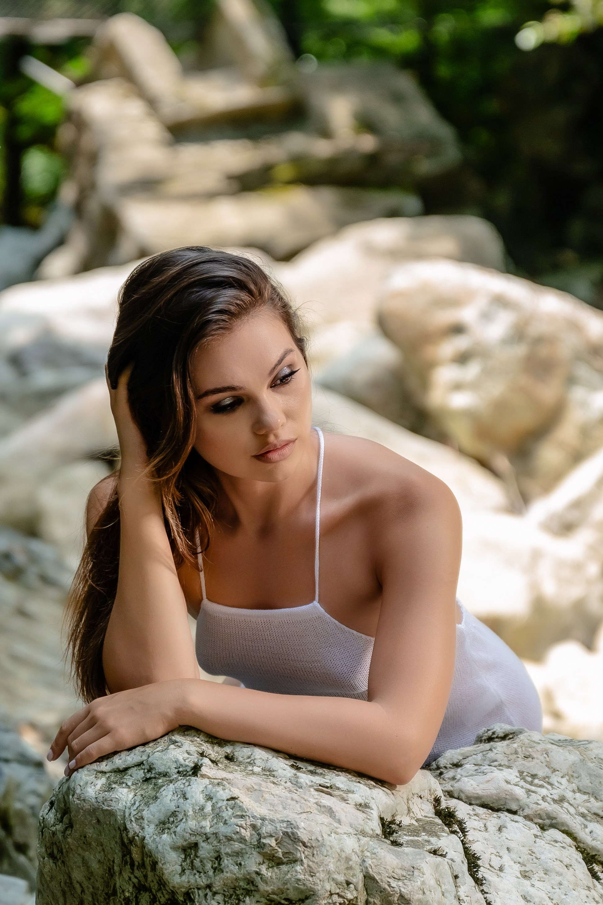 Юля водопады. Наталья Слесаренко фотограф в Сочи