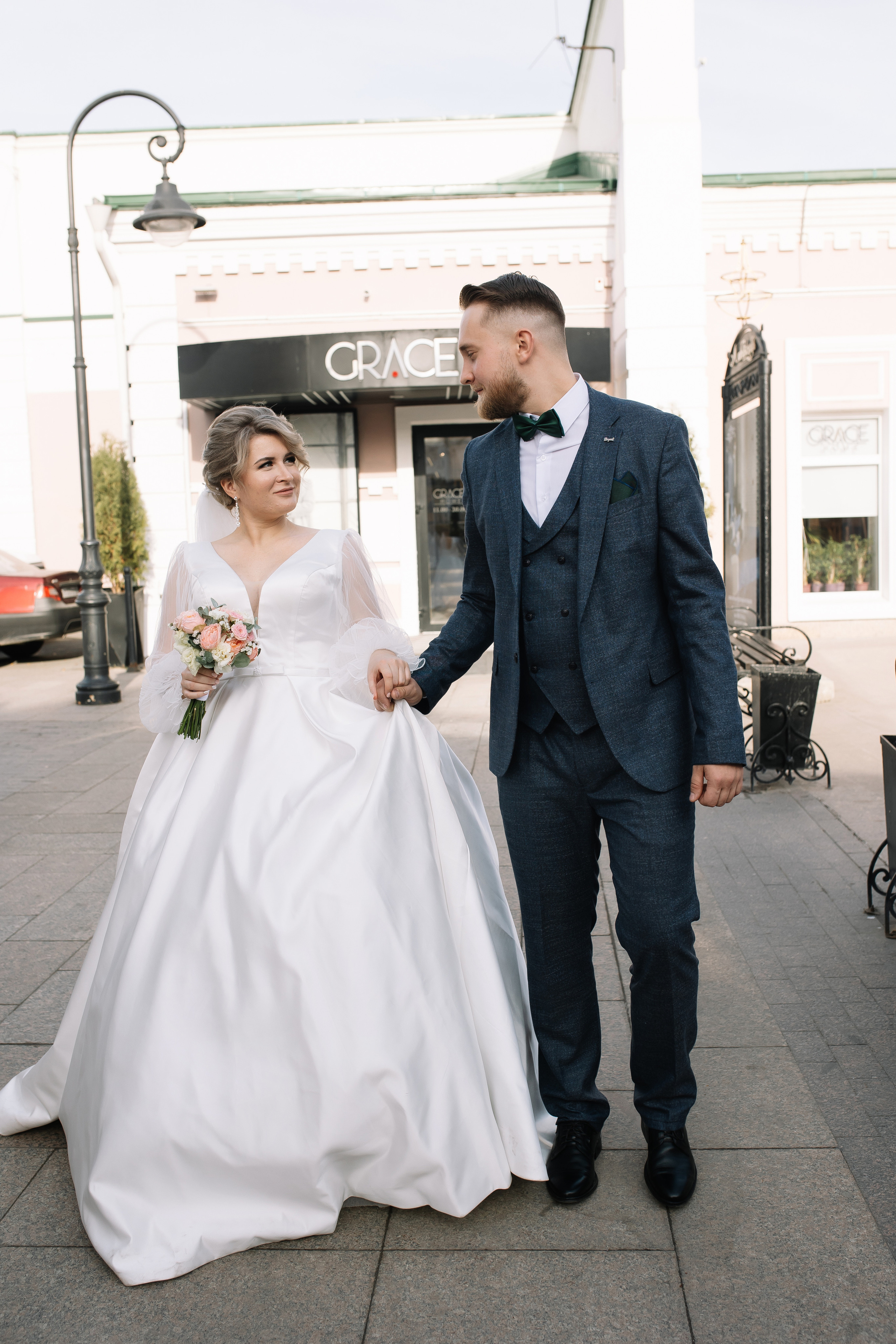 Артём и Анастасия. Свадебный фотограф и видеограф в Омске — Виталий и Алёна Орлянд