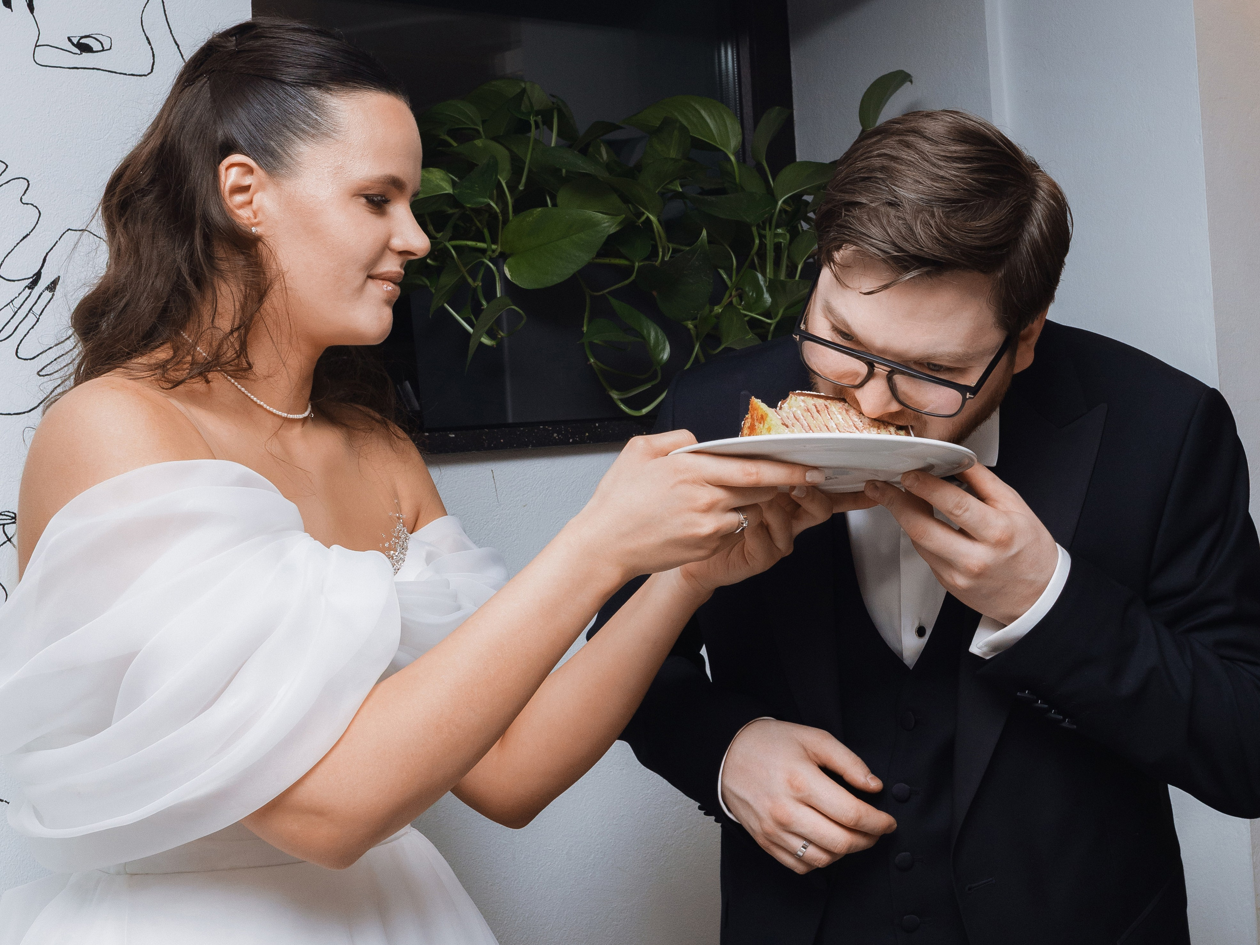 Свадебная фотосессия в Минске в итальянском ресторане La Scala