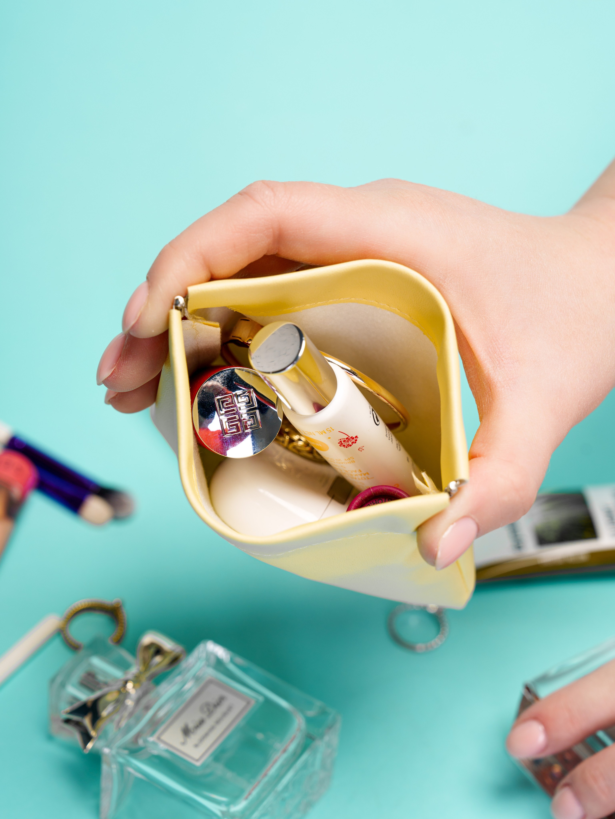 Косметички для WB. Портретный и Контент фотограф Григорий Семенов (Grifon) в Ижевске