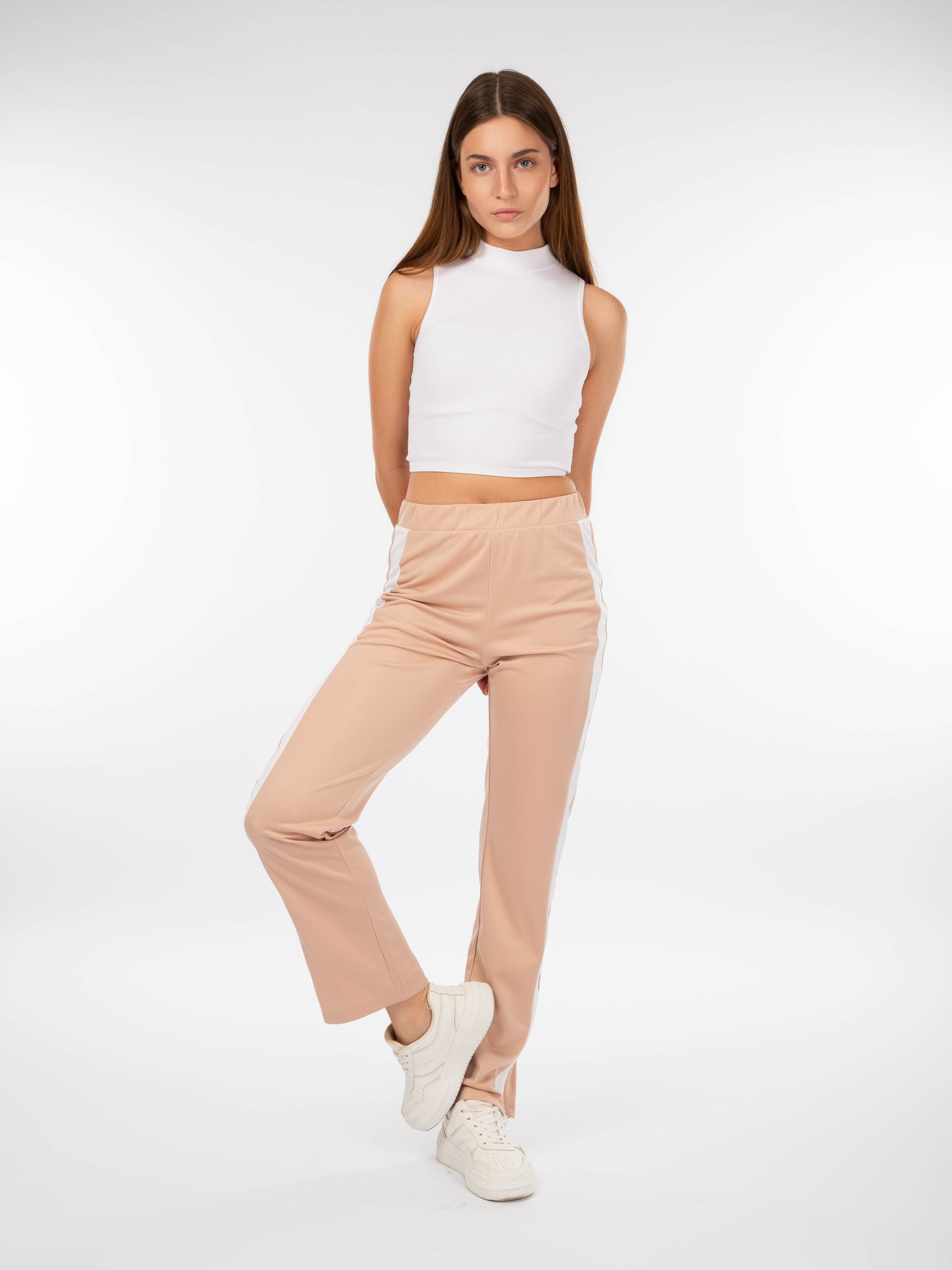 Модельная съемка одежды для брендов в Москве. Фотограф Анна Татаурова | Авторская фотосъемка в Москве