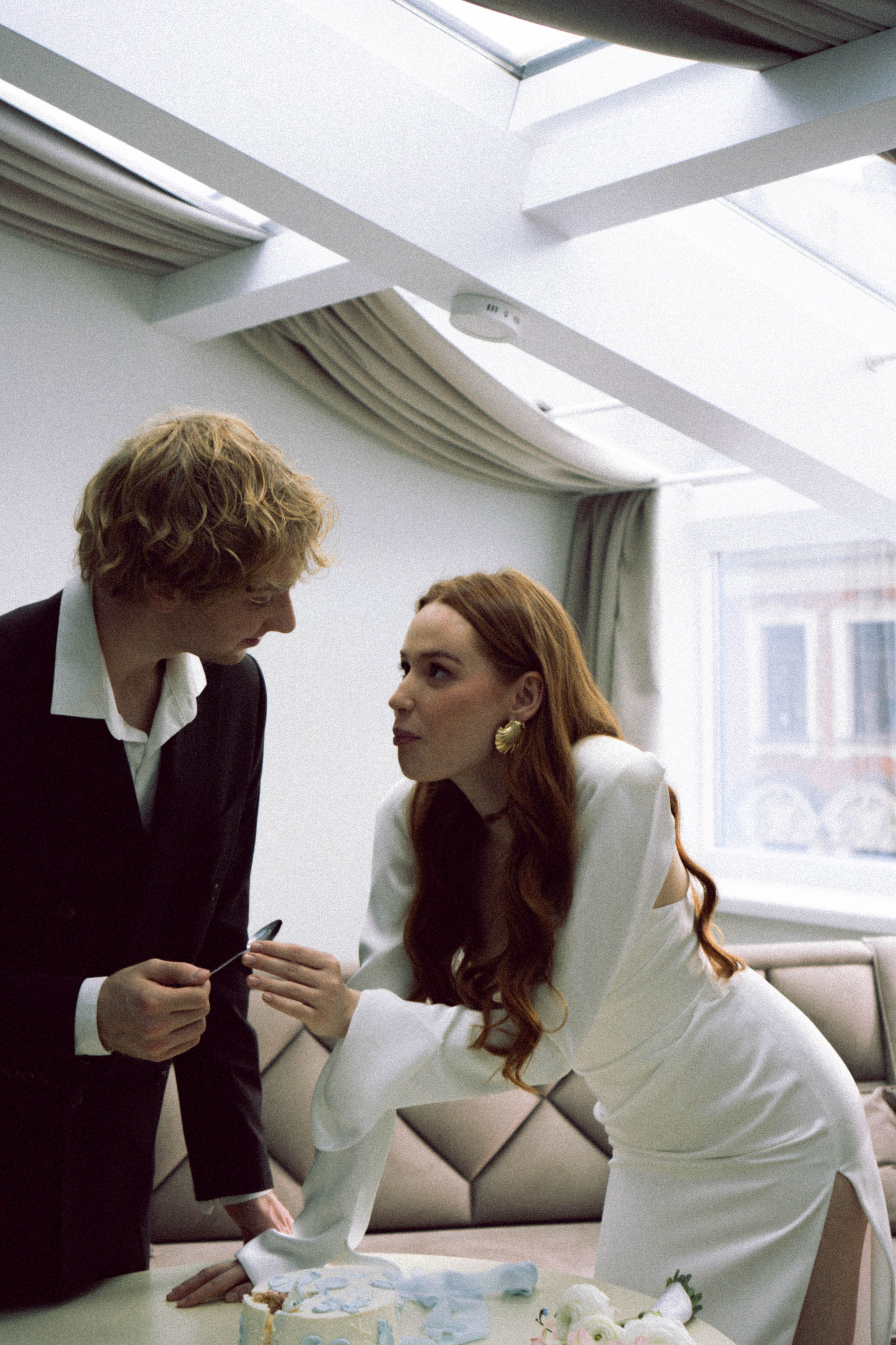 СВАДЕБНАЯ СЬЕМКА В ОТЕЛЕ. СБОРЫ ЖЕНИХА И НЕВЕСТЫ И ТАКЖЕ ТОР И ПОДГОТОВКА К ПРОГУЛКЕ. Профессиональный фотограф, Санкт-Петербург — Виктория Богомолова