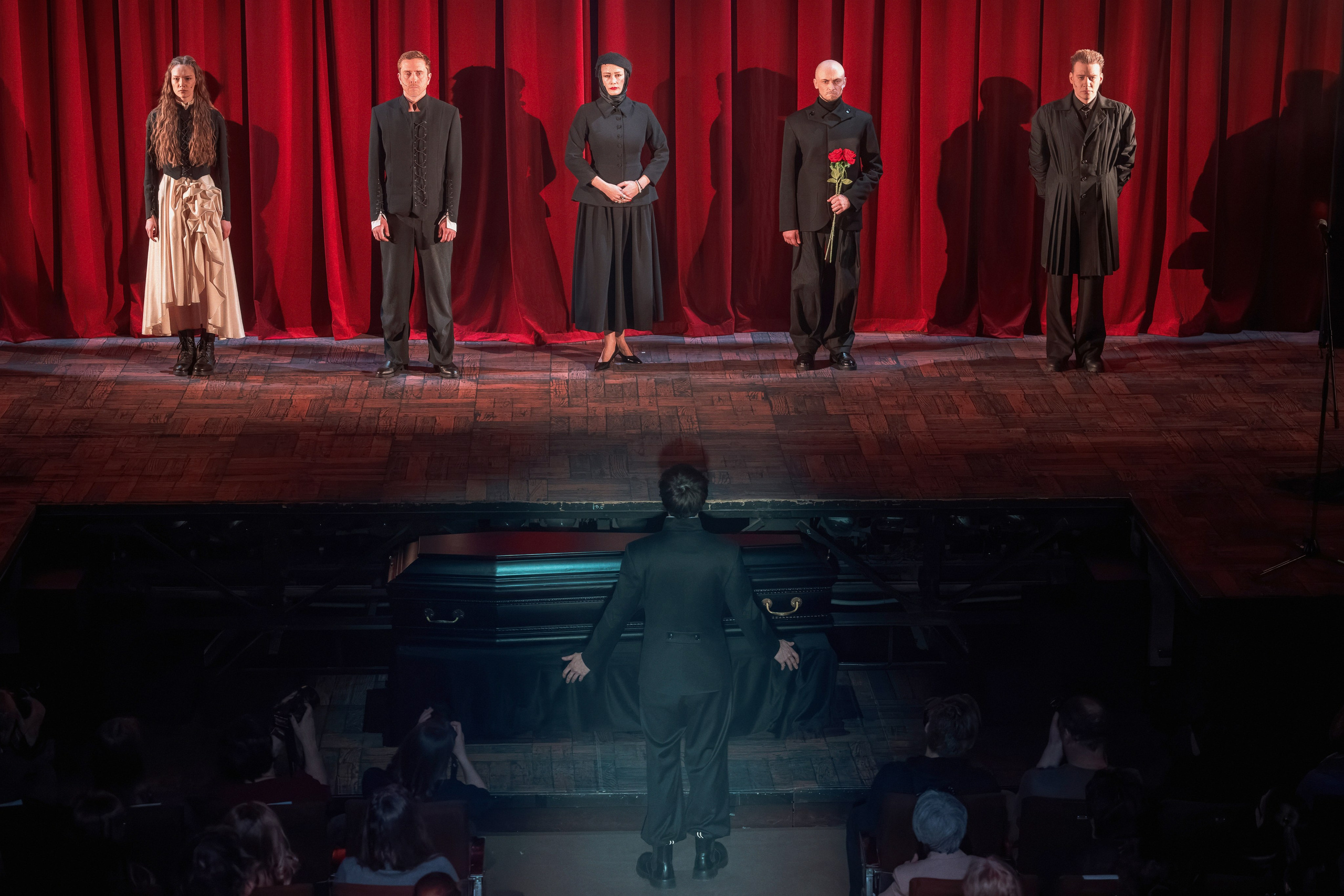 Театр на Таганке: Гамлет. Сайт фотографа Сергея Абрамова